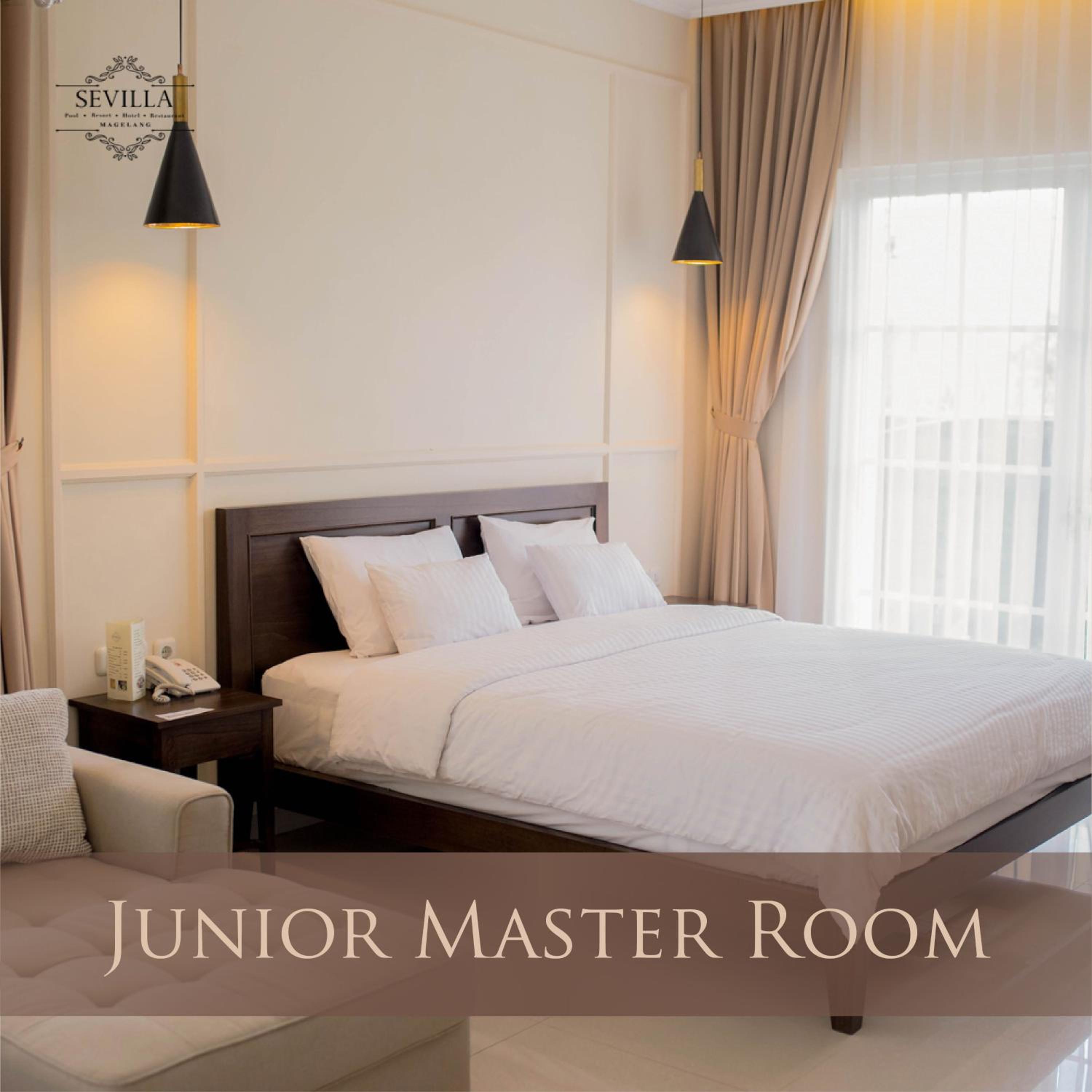 Junior Suite with Balcony - Photo 1
