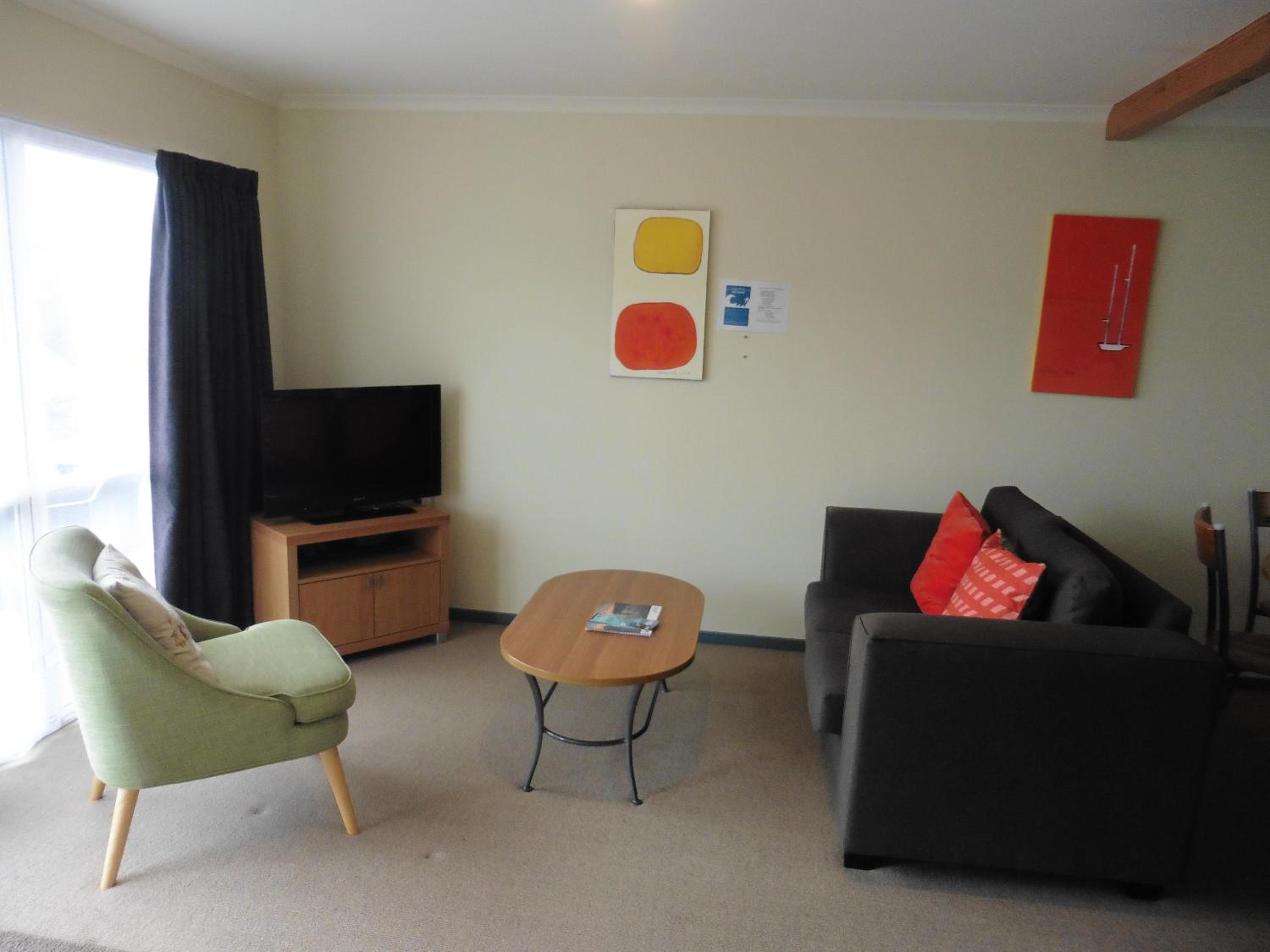 Two-Bedroom Apartment photo 2