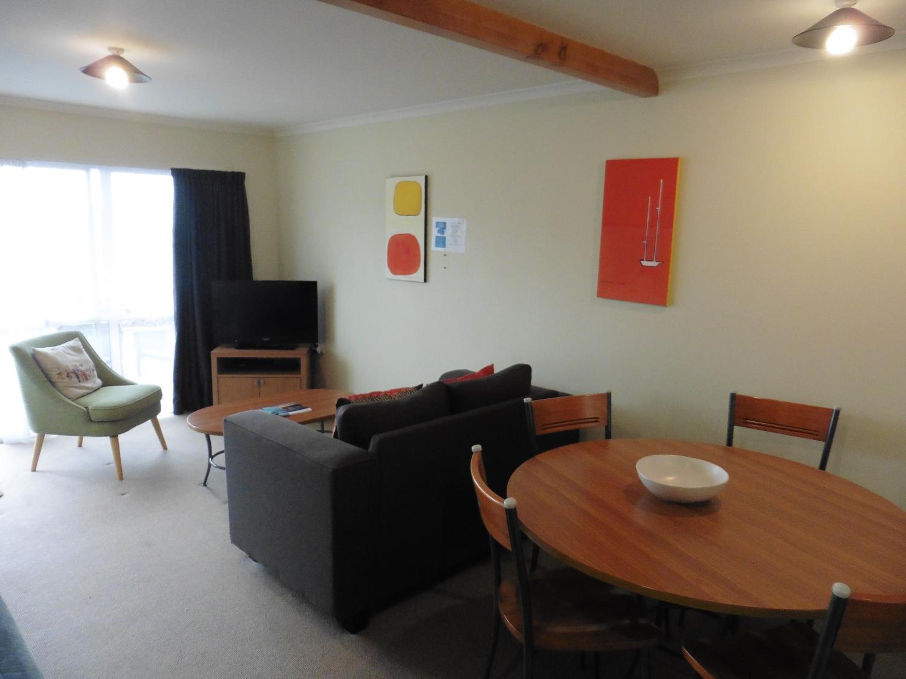 Two-Bedroom Apartment photo 3