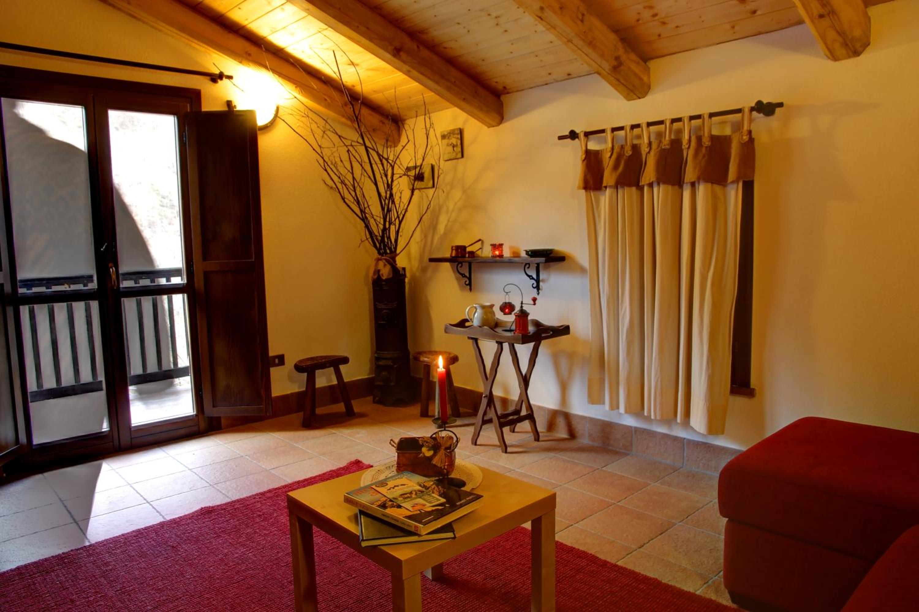 Two-Bedroom Apartment - Photo 6