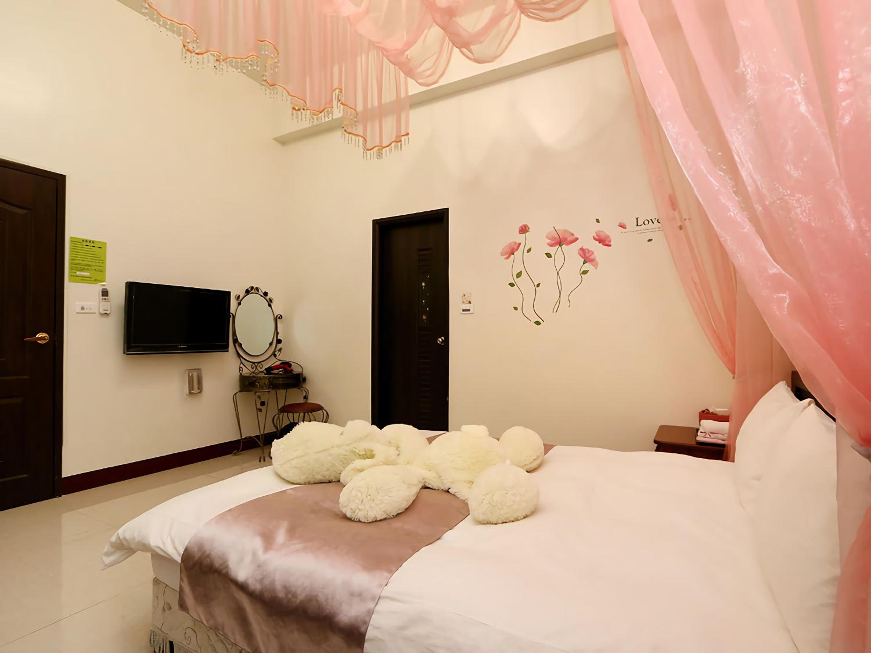 Standard Double Room - Photo 2