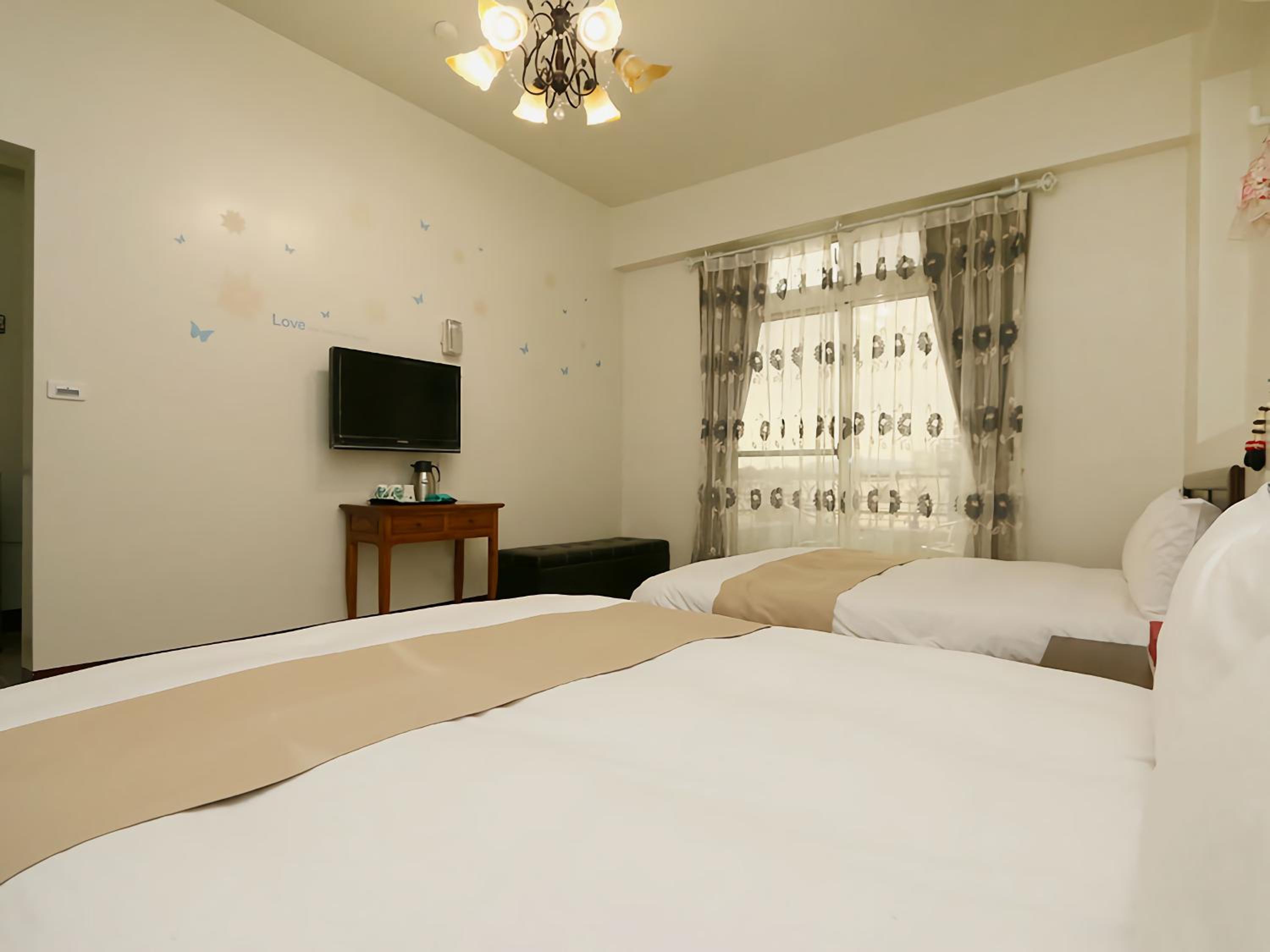 Quadruple Room - Photo 4