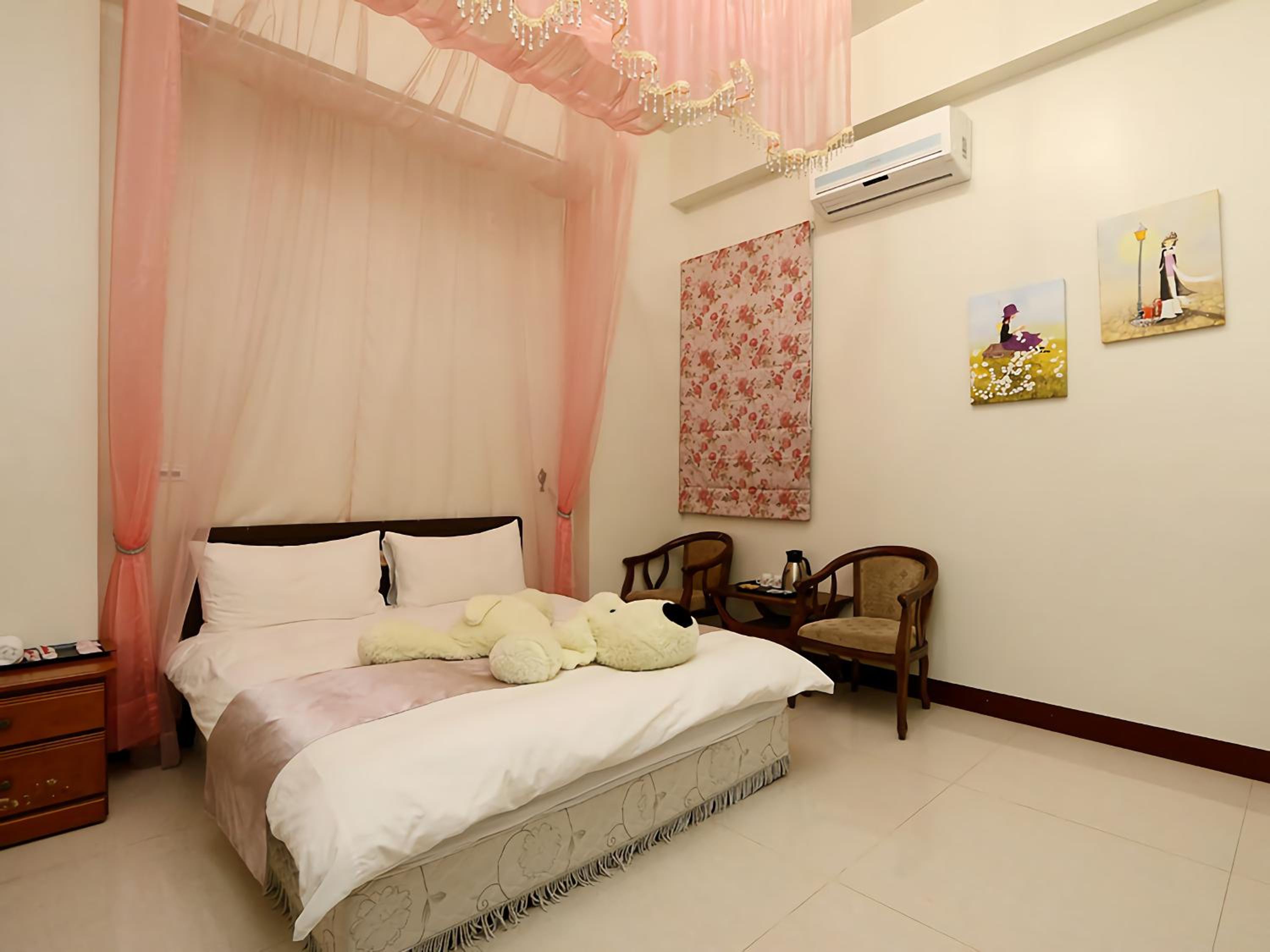Standard Double Room - Photo 1