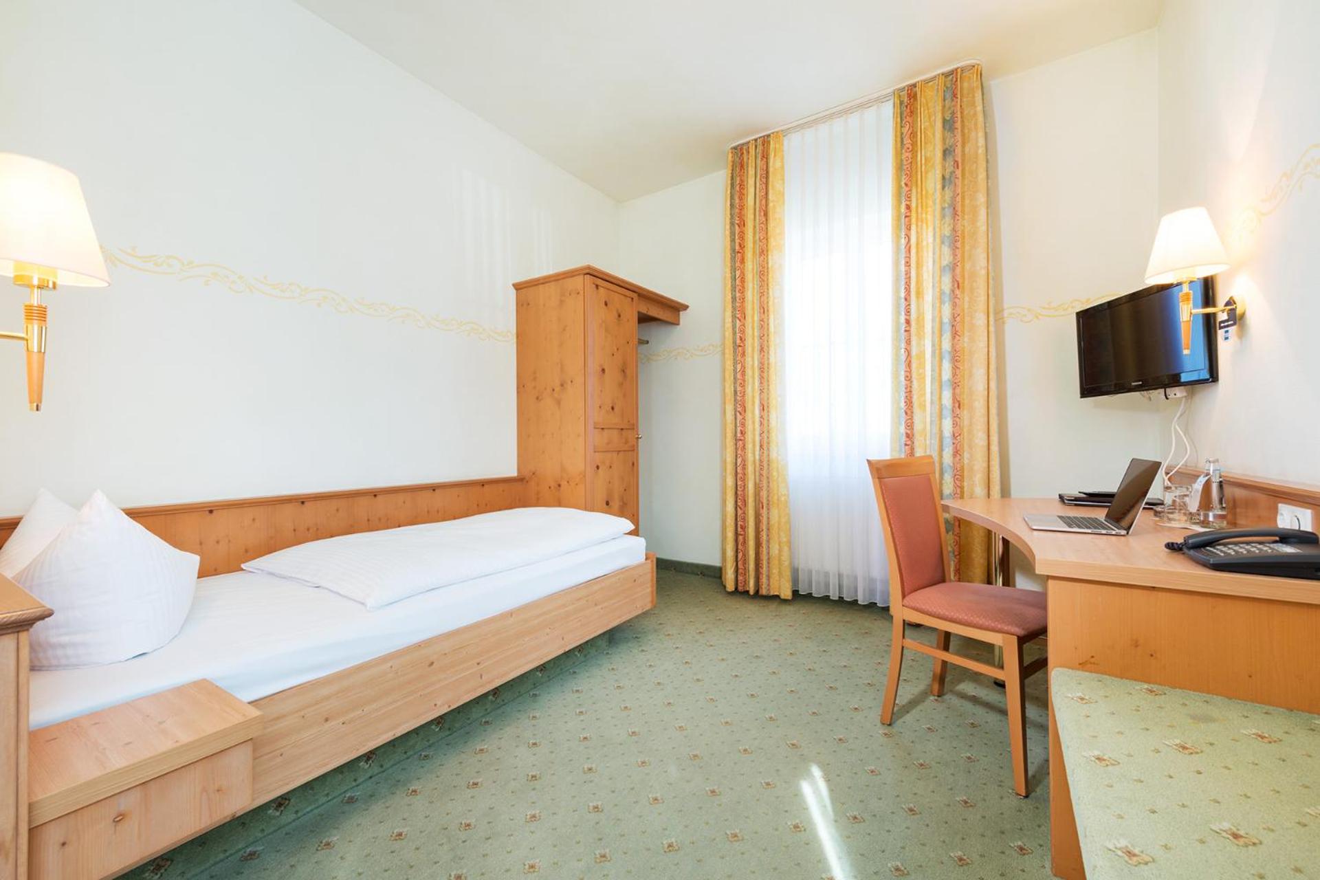 Single Room photo 2