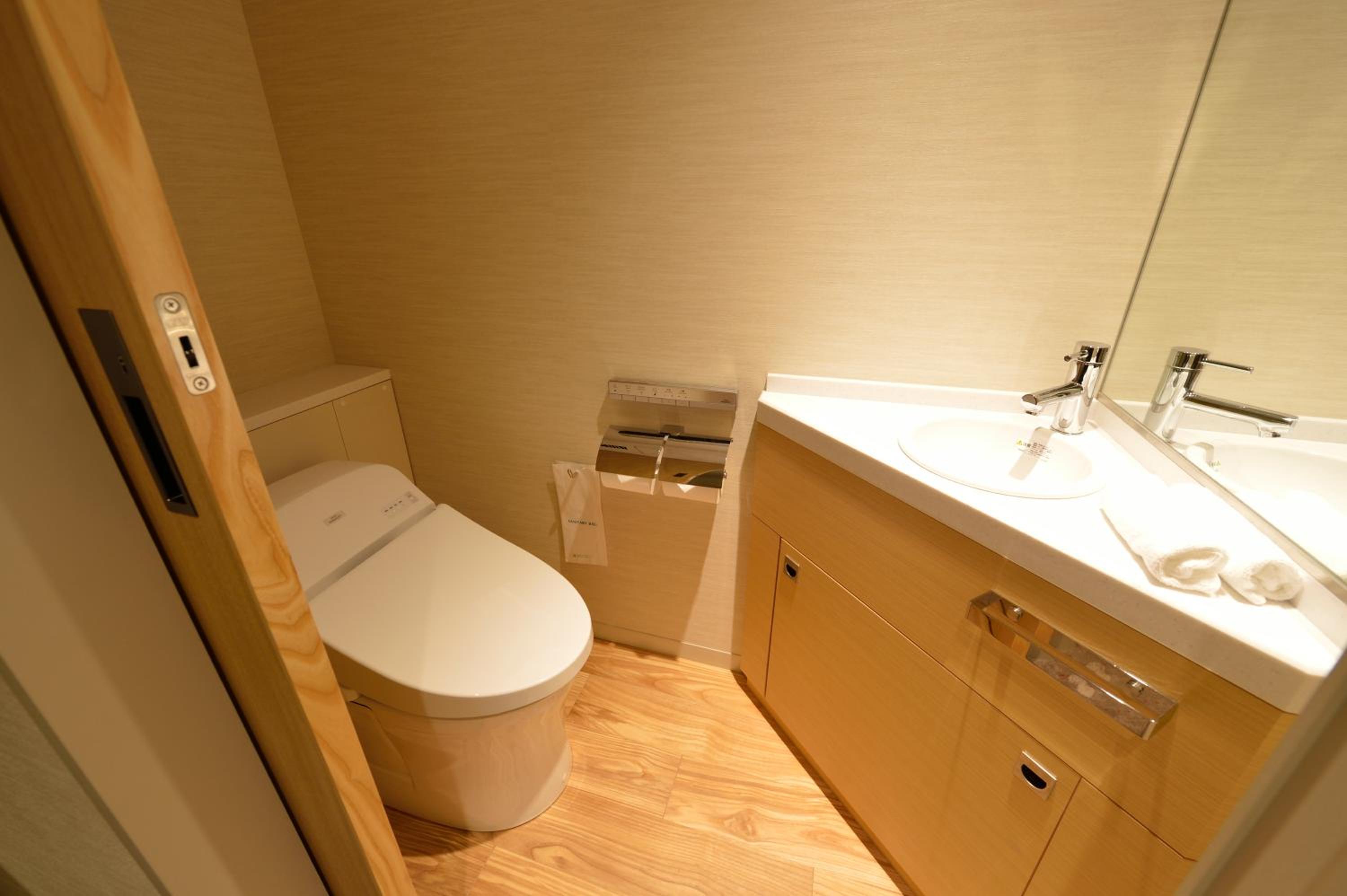 Luxury Hollywood Twin Room with Fitness Center Access - Non-Smoking (44.4㎡) - Photo 6