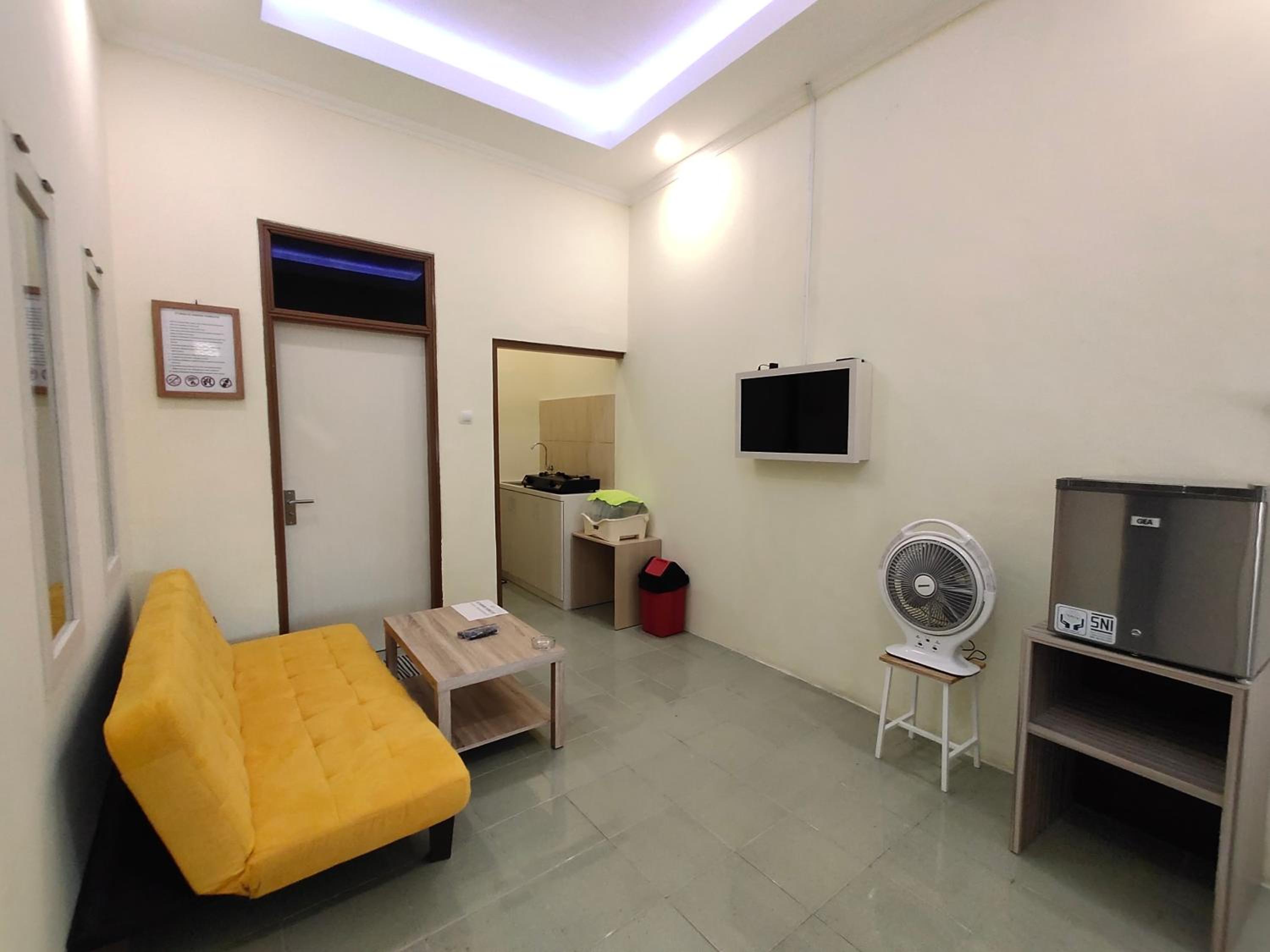 Three-Bedroom House photo 1