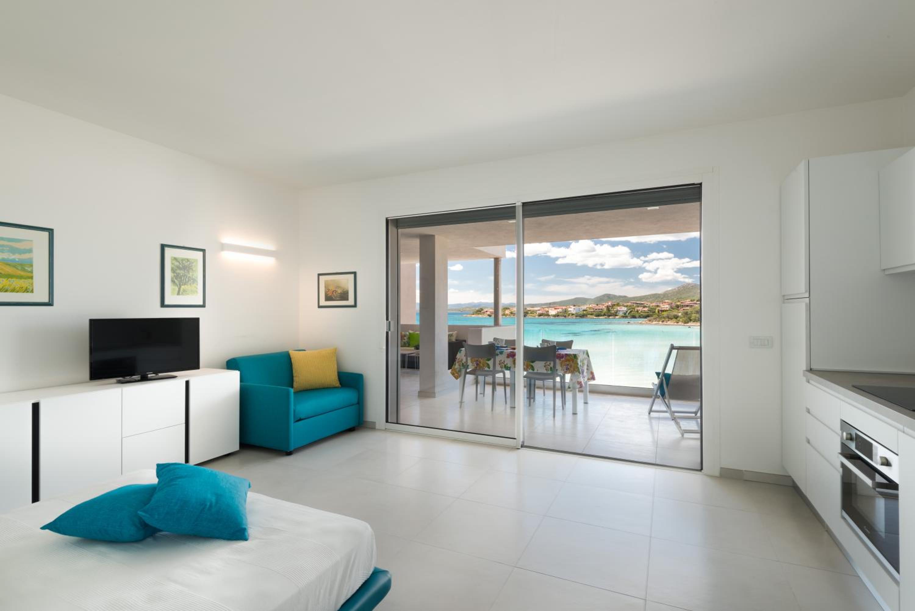 Studio Apartment with Sea View