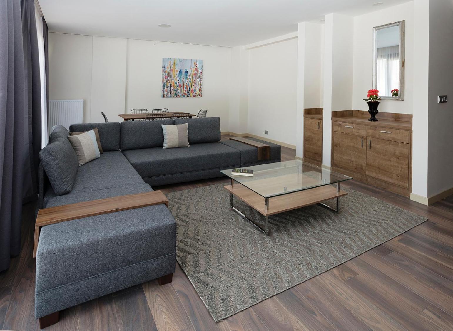 Three-Bedroom Apartment photo 1