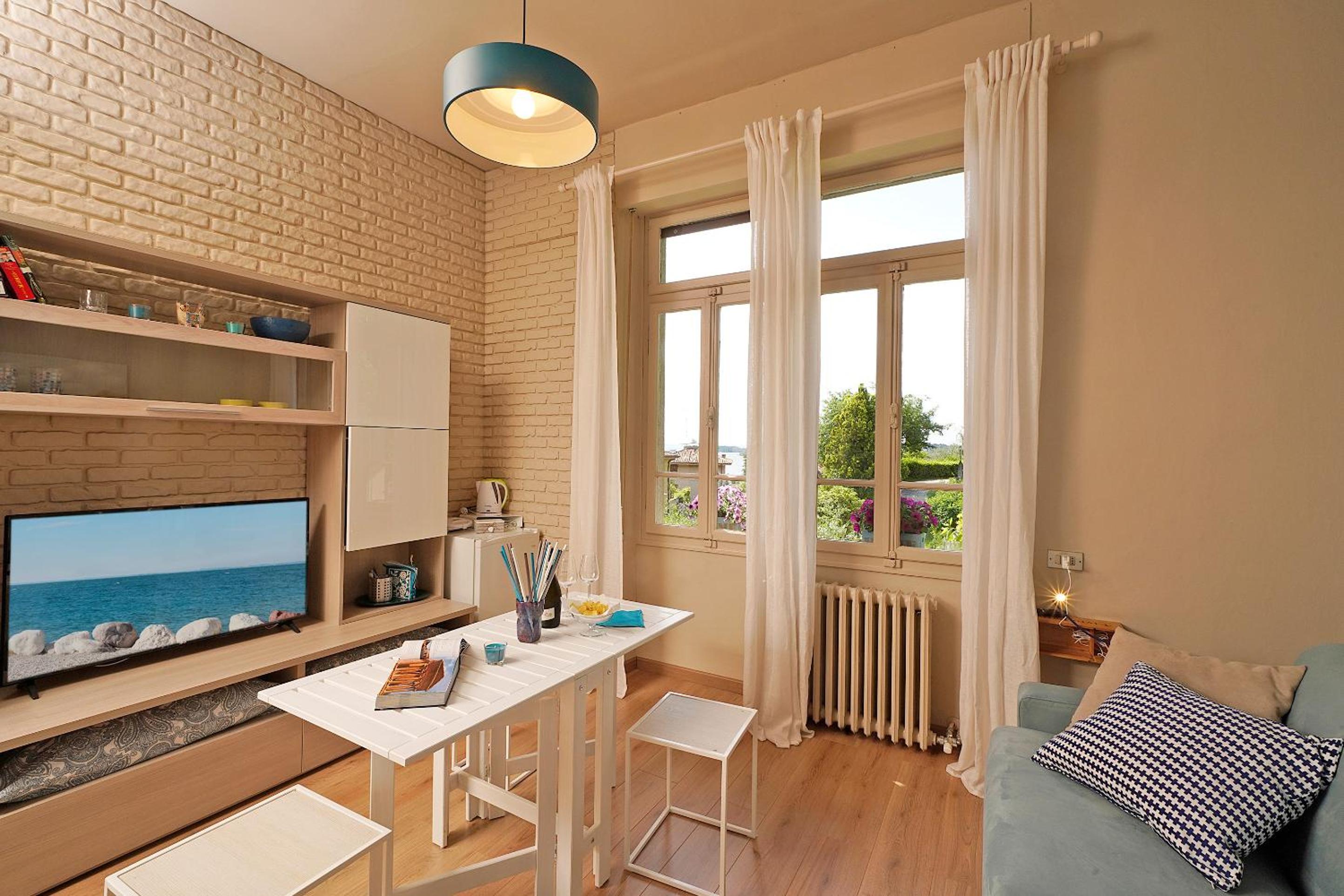 Studio with Lake View photo 1