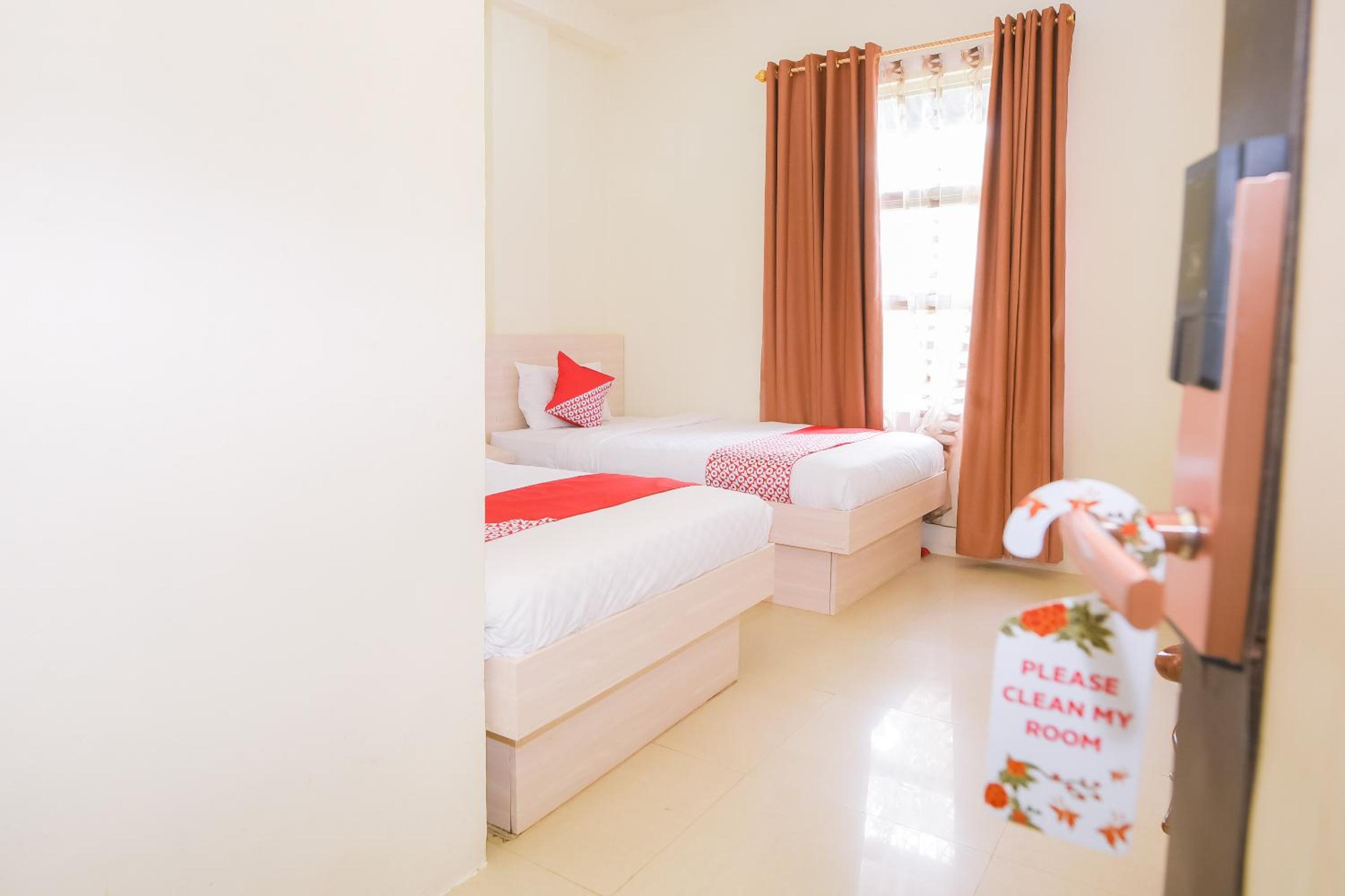 Delxue Twin Room photo 3