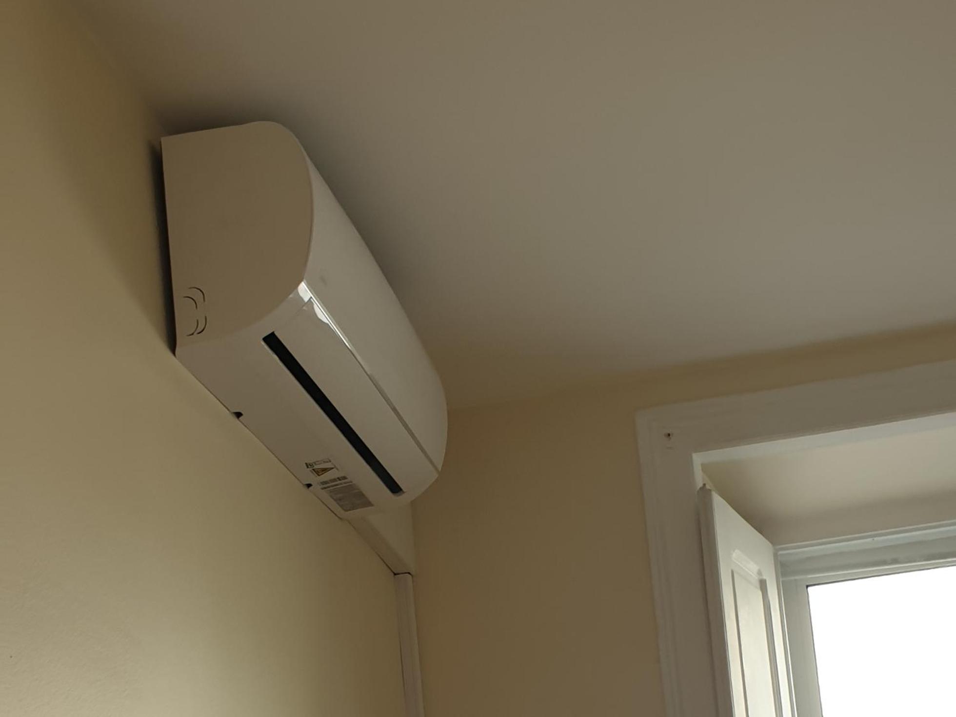 Budget Double Room - Photo 15