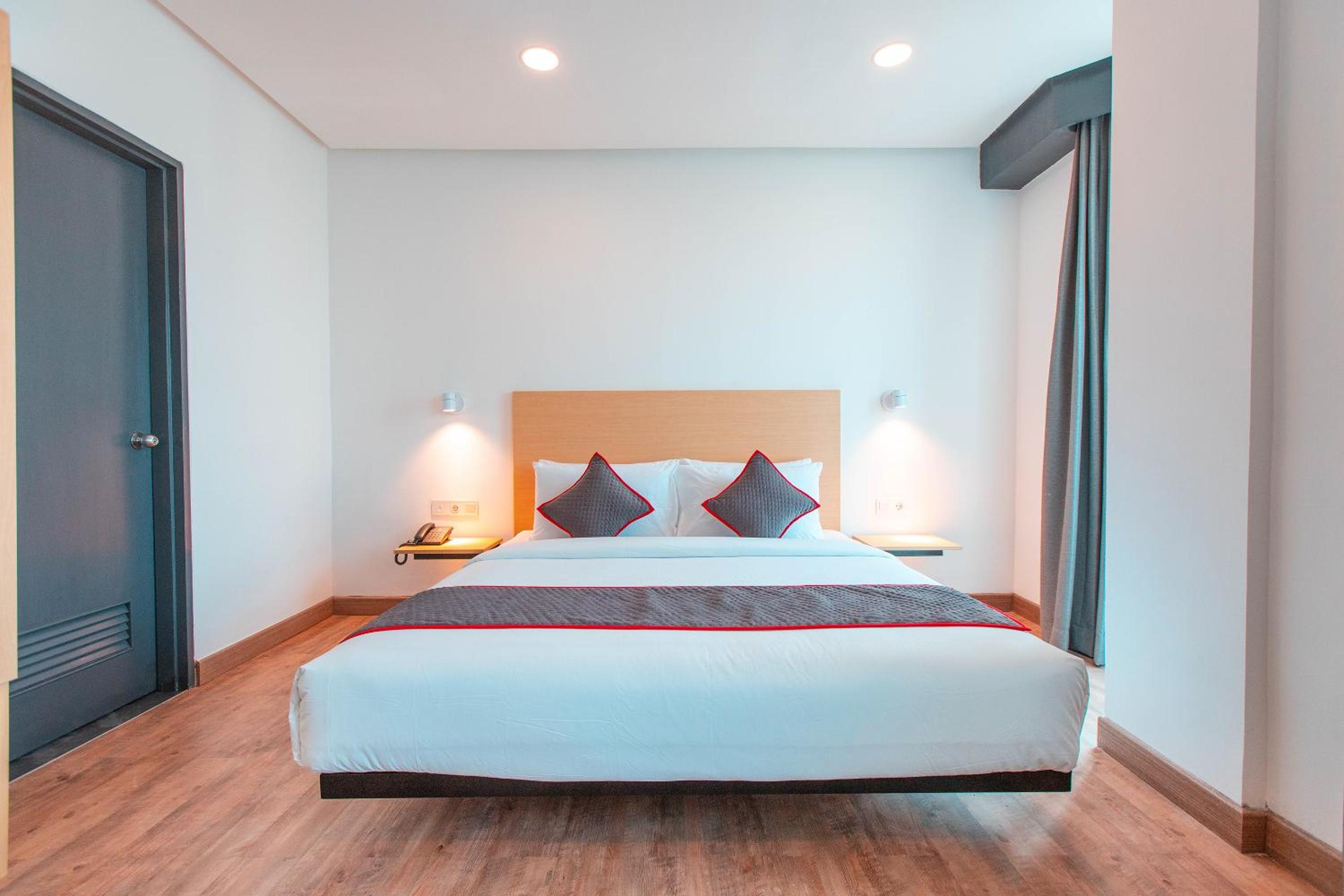 Deluxe Double Room - Photo 1