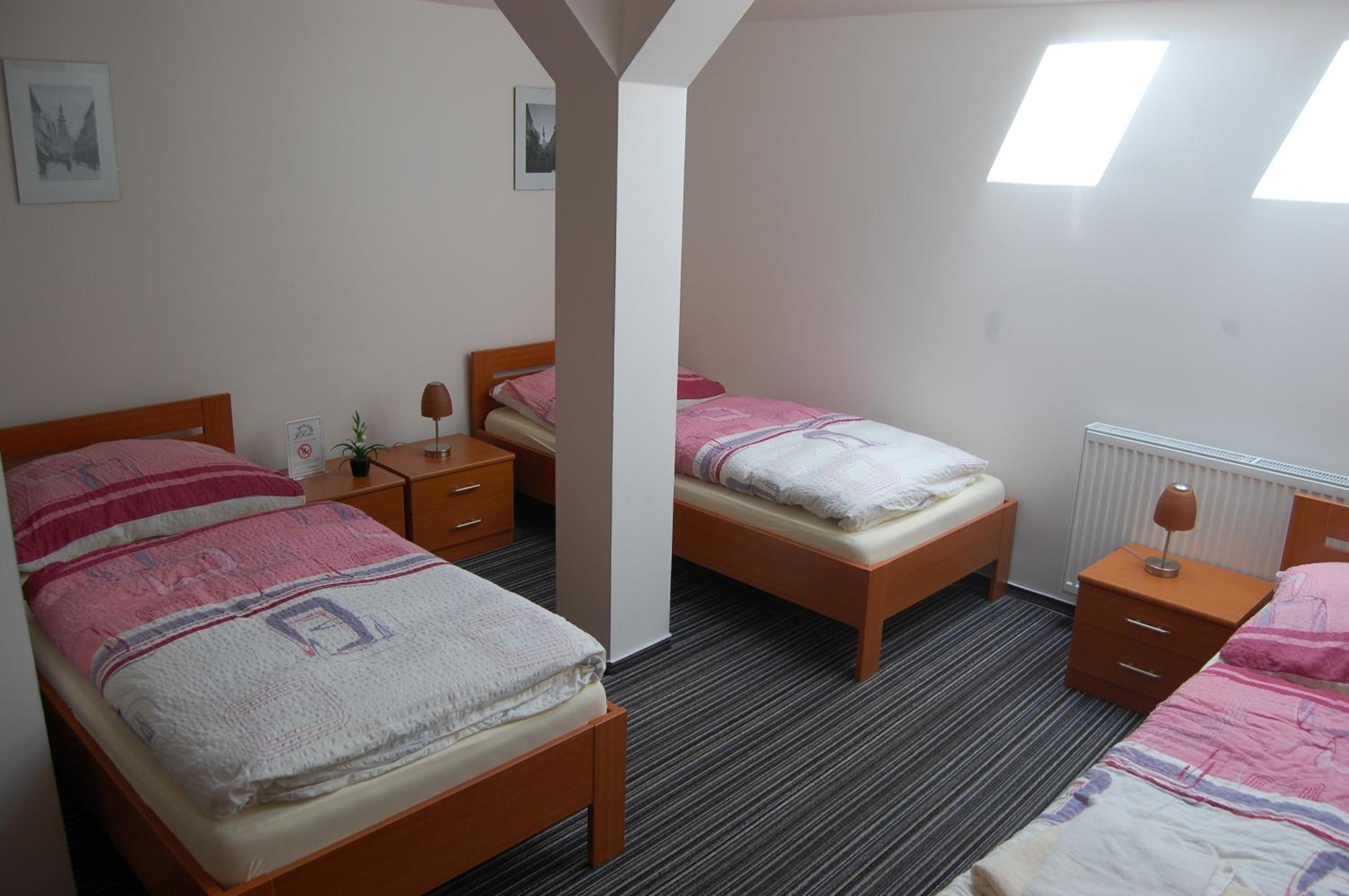 Basic Triple Room - Photo 1