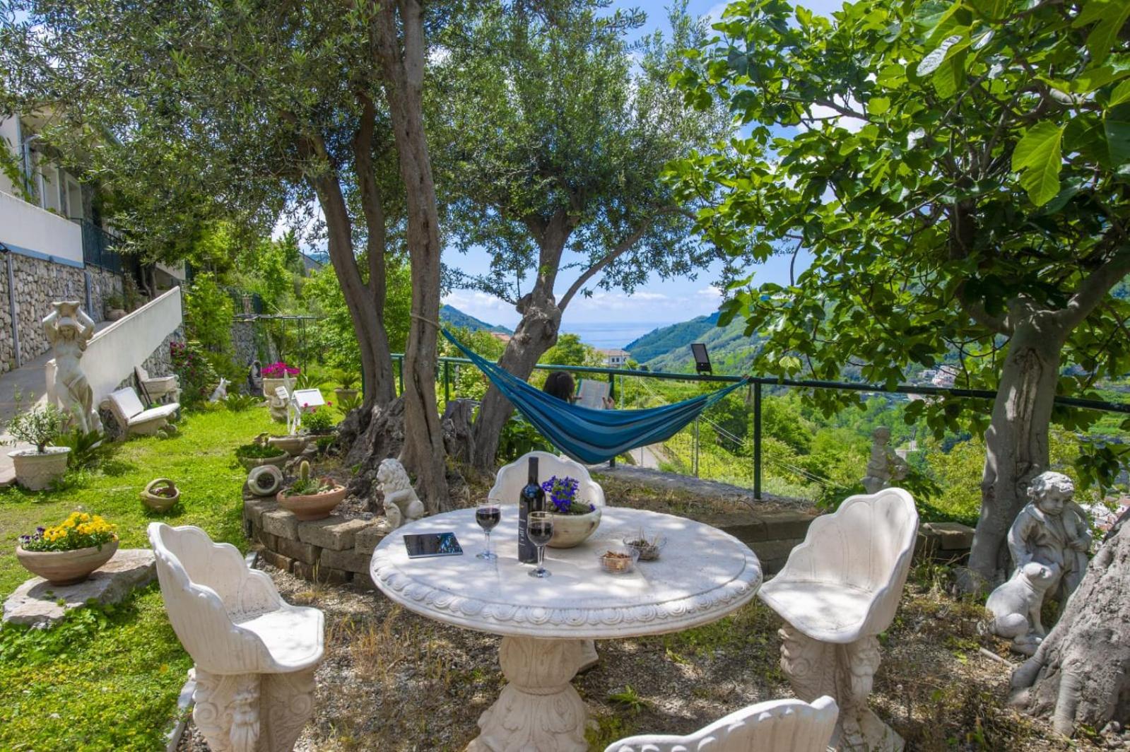 Double Room with Garden View photo 3