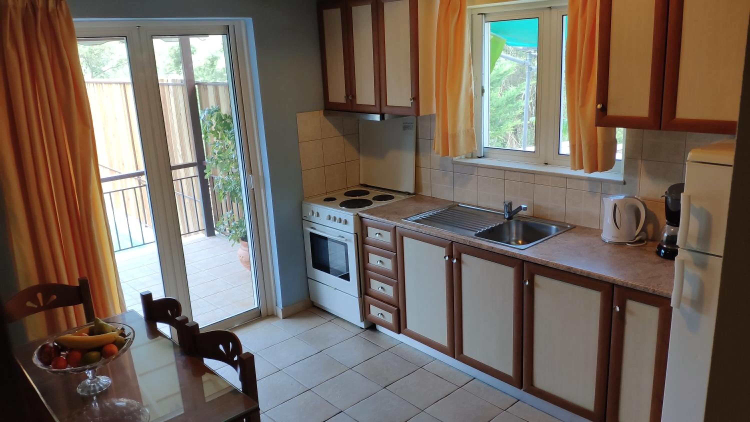 Villa with Private Pool - Photo 4