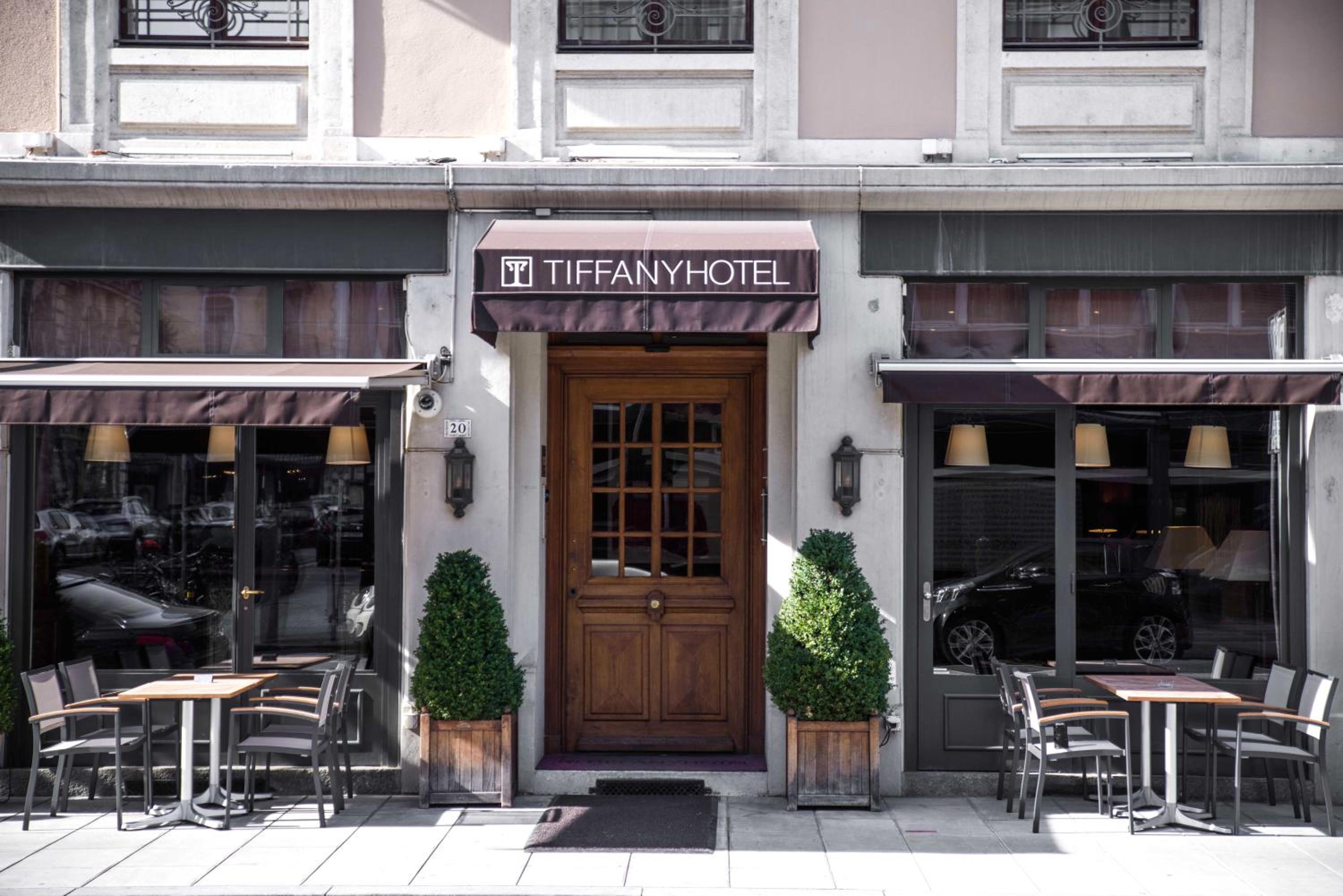 Welcome to the charming entrance of Tiffany Hotel!