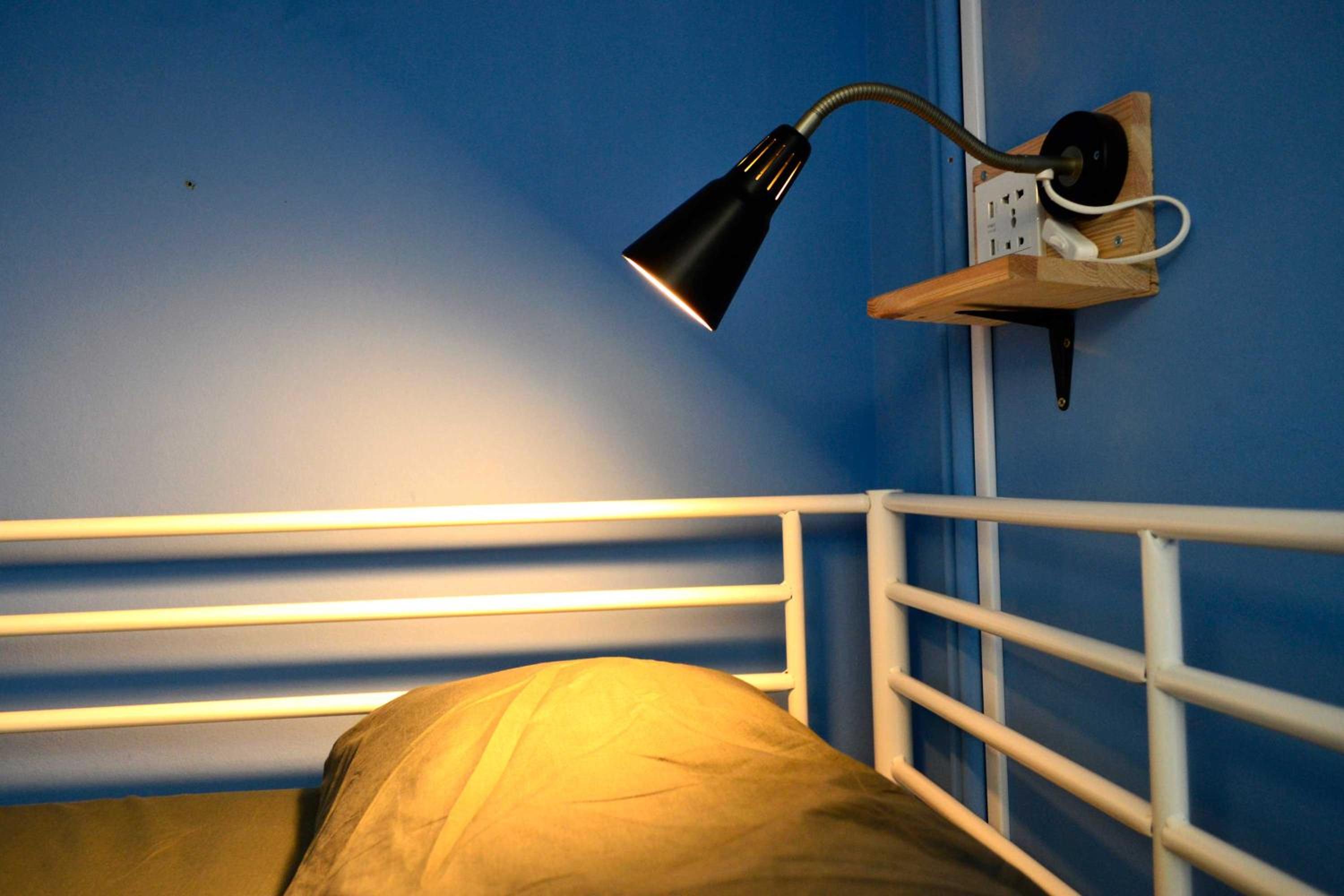 Cama en habitación compartida para 8 personas