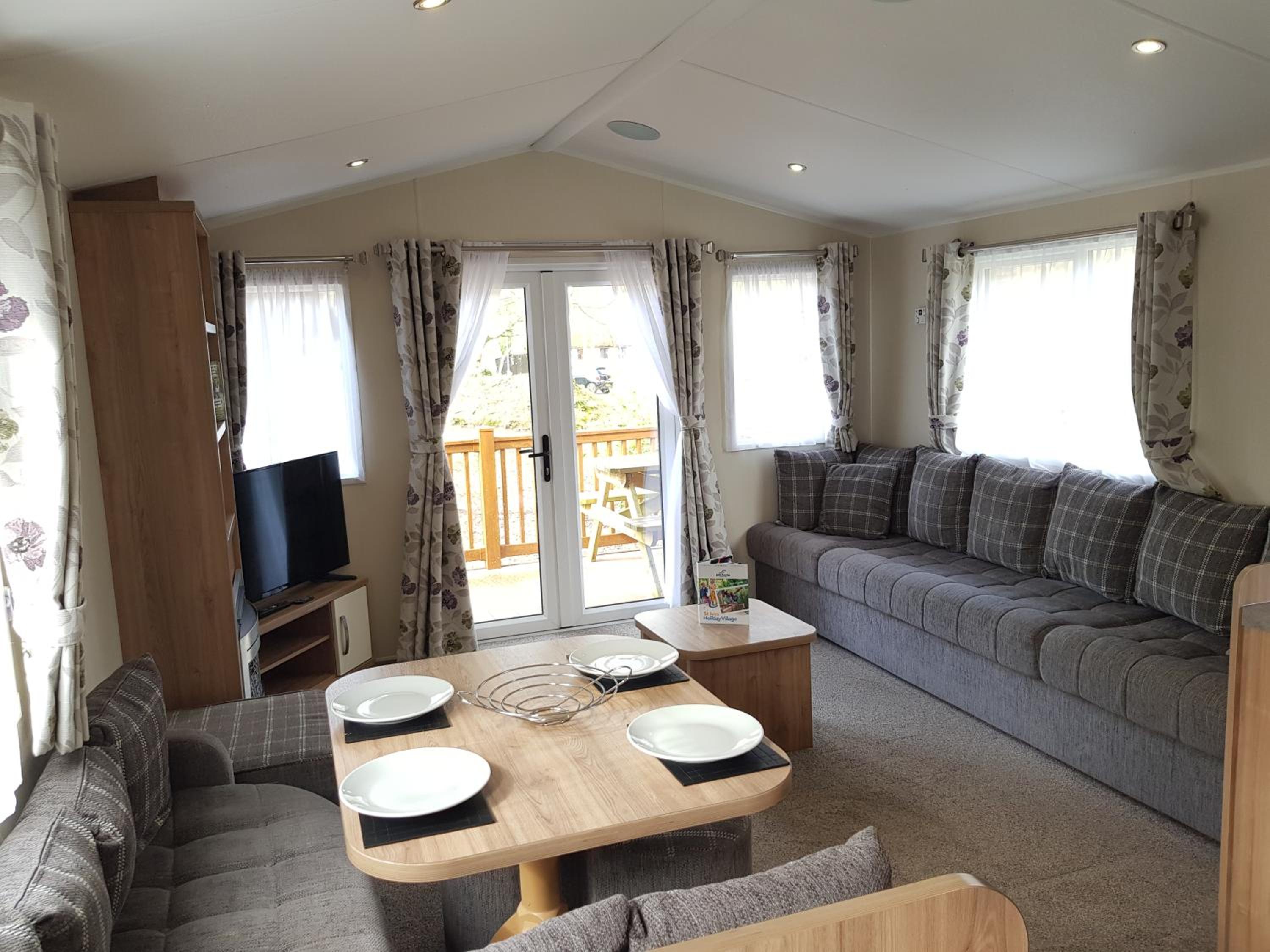 2 Bedroom Gold Caravan Lodge photo 1
