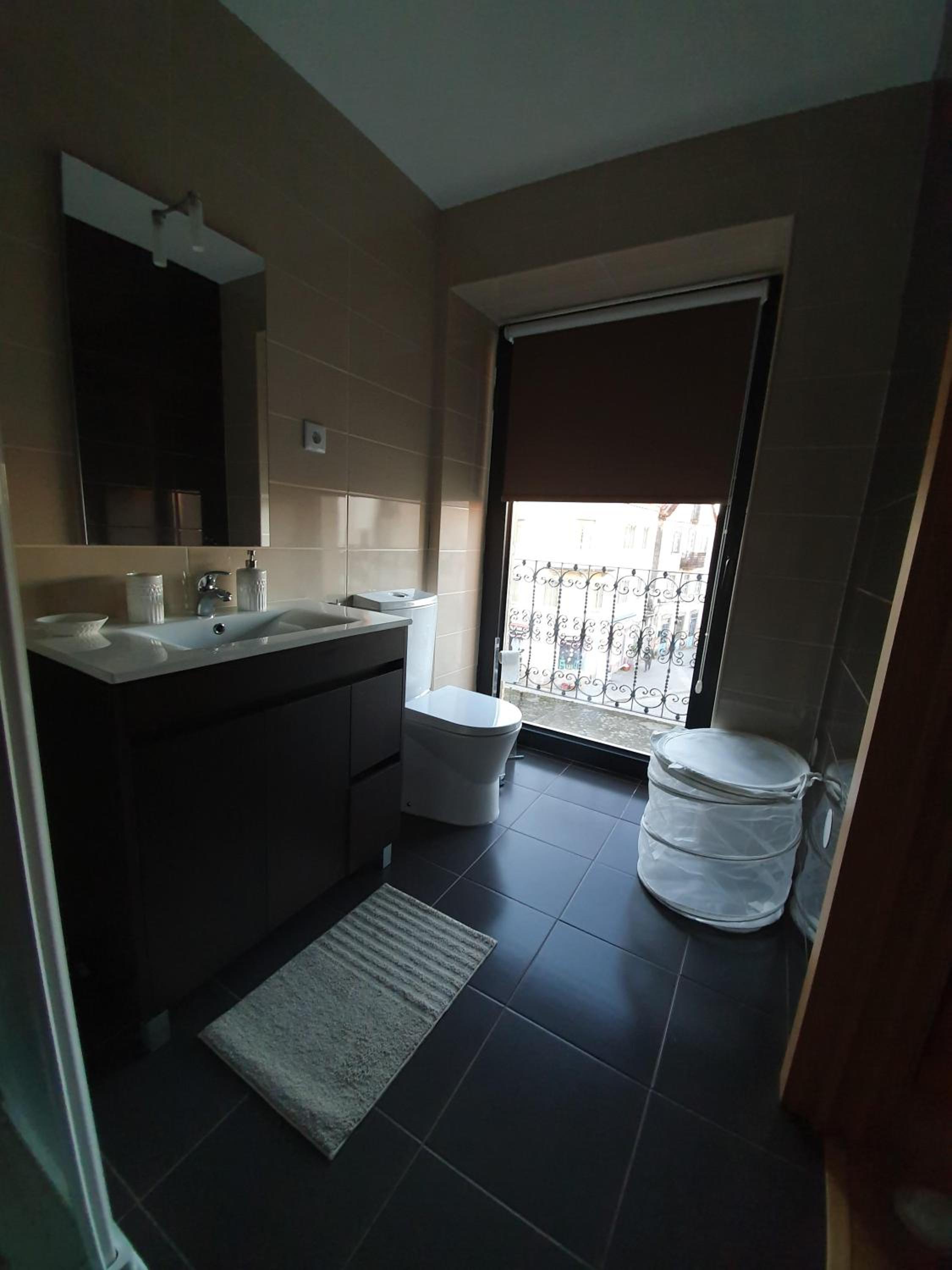 Single Room with Private Bathroom photo 2