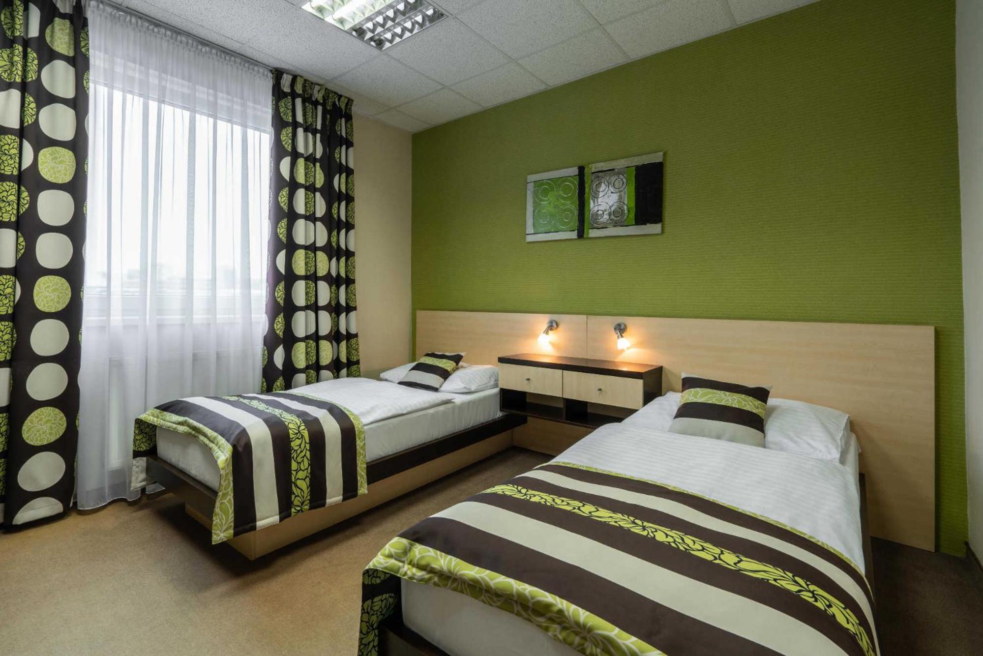 Double or Twin Room - Photo 3