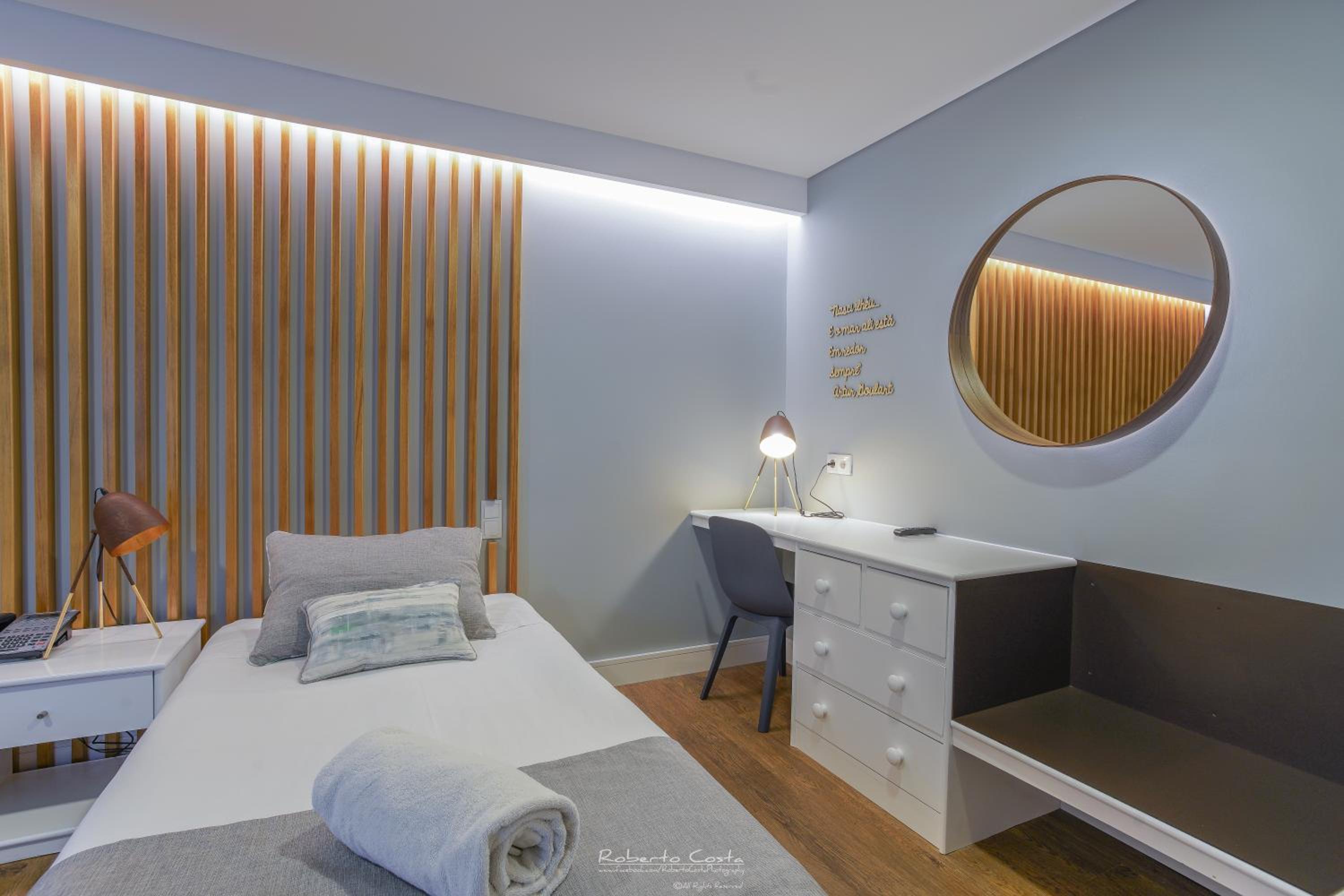 Twin Room with Private Bathroom photo 3
