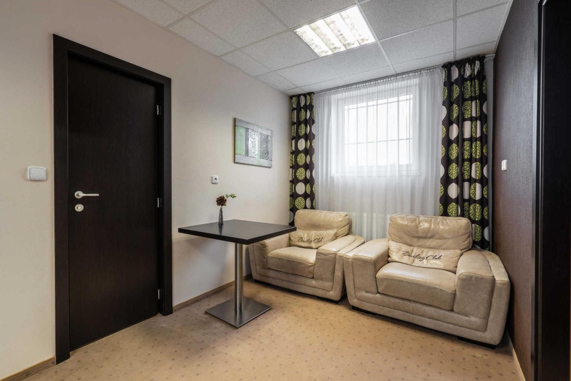 Two-Bedroom Suite - Photo 2