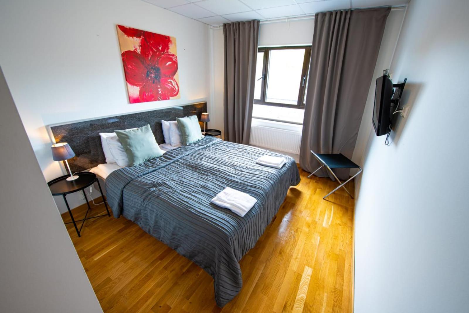 Twin Room - Photo 2
