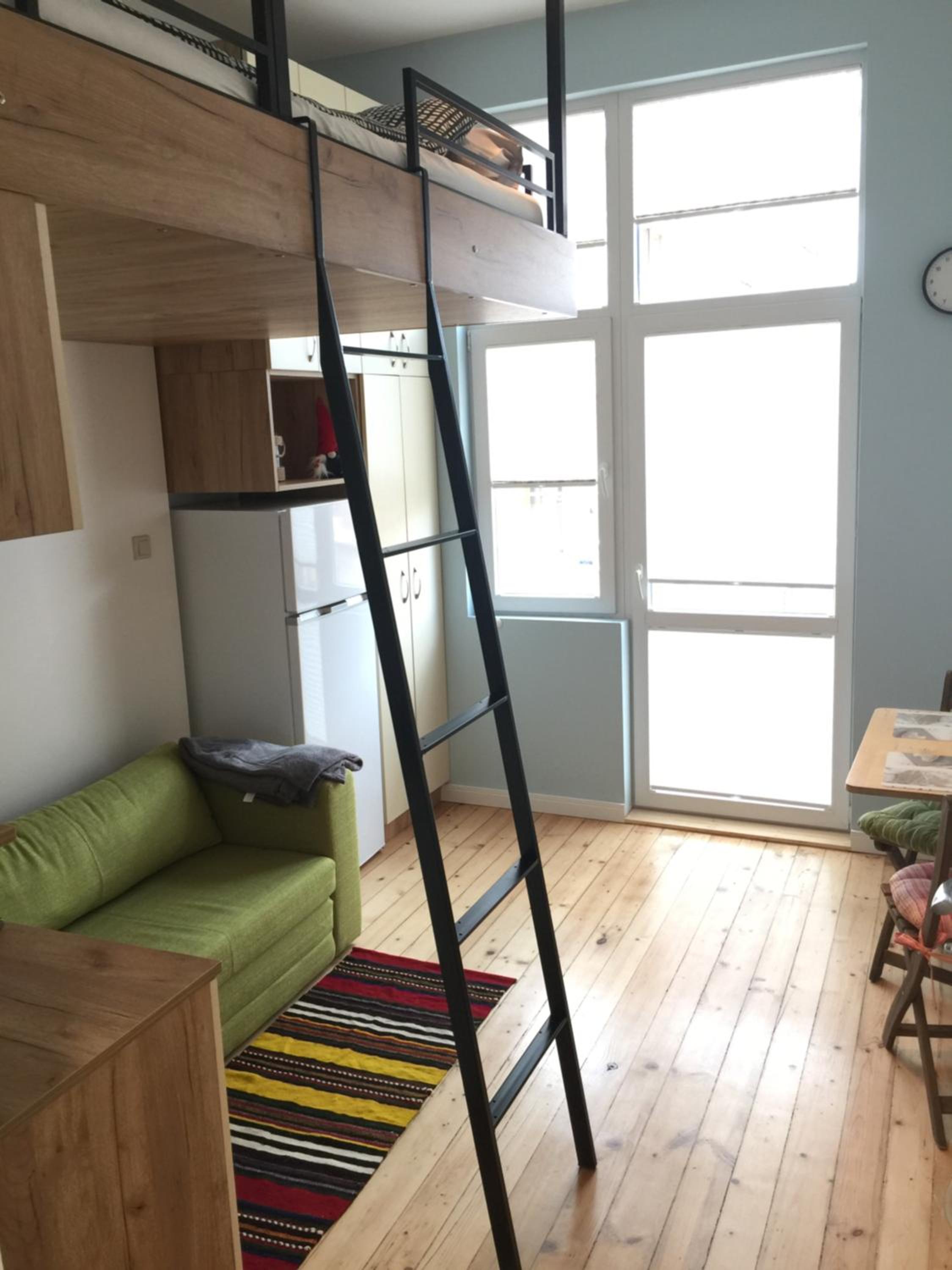 One-Bedroom Apartment - Photo 34