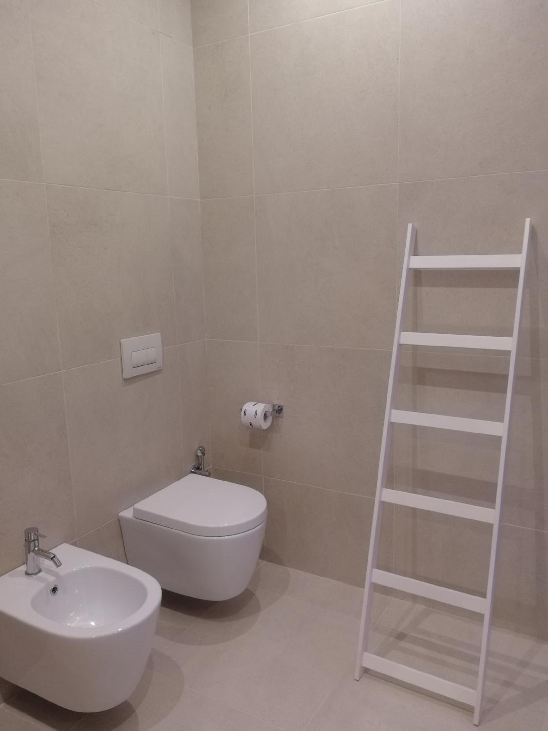 Junior Suite with Balcony - Photo 13