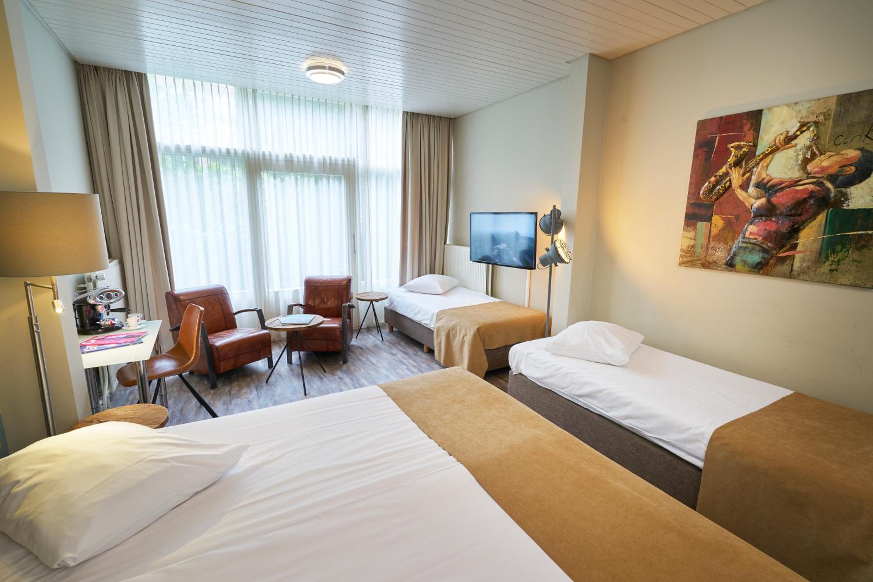 Quadruple Room - Photo 5
