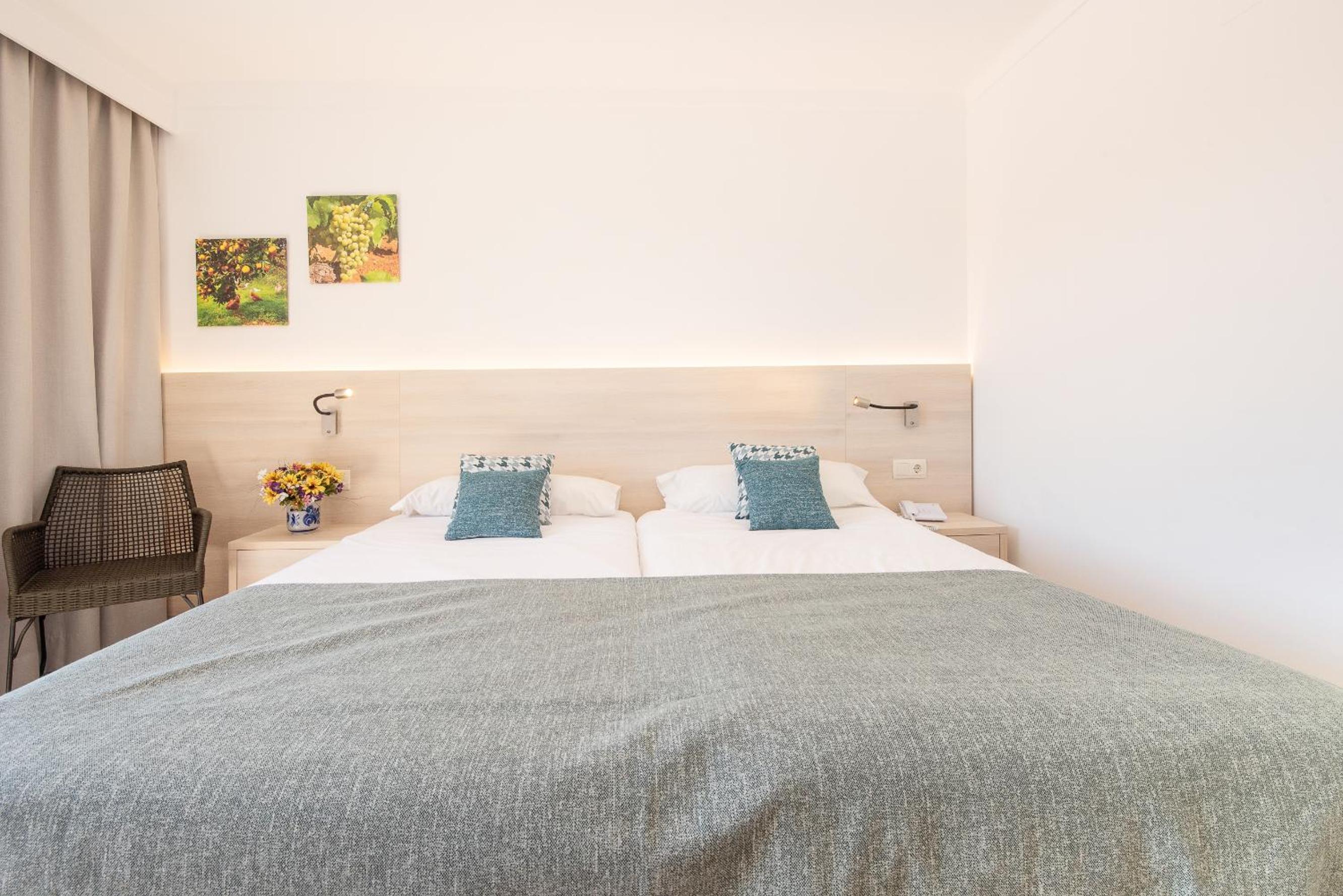 Twin Room with Balcony