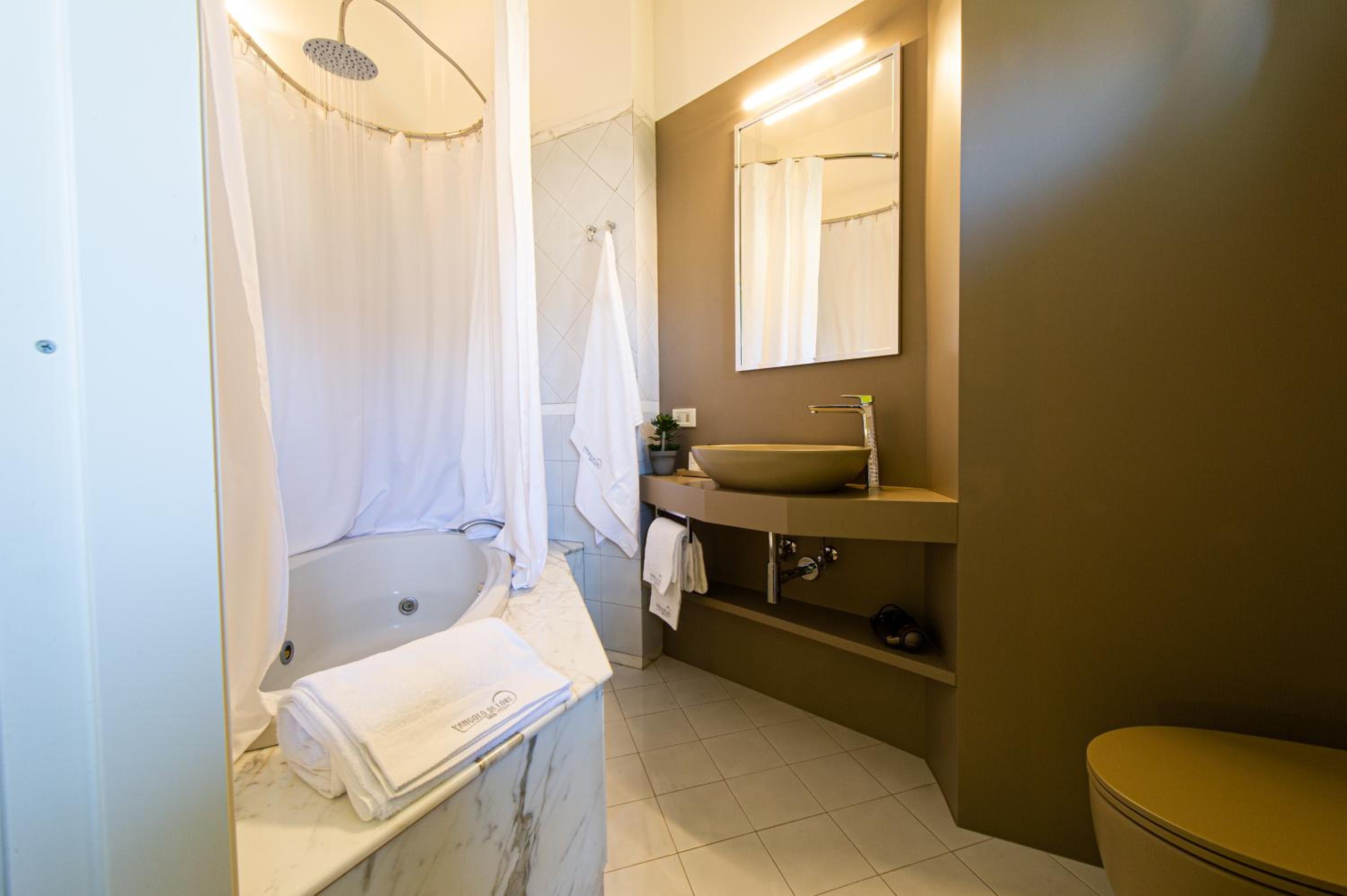 Double Room with Balcony photo 2