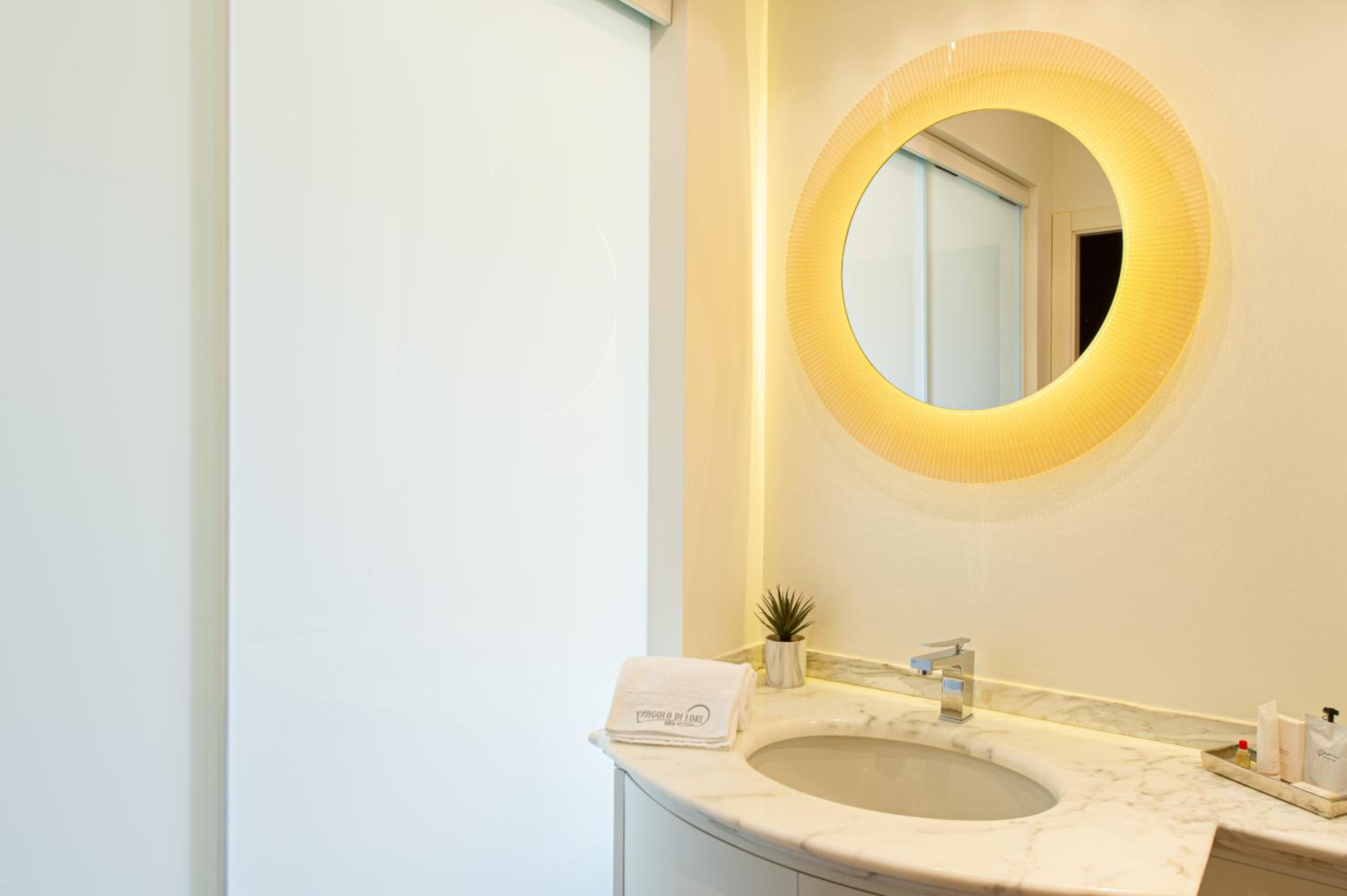 Standard Double or Twin Room with Garden View photo 2