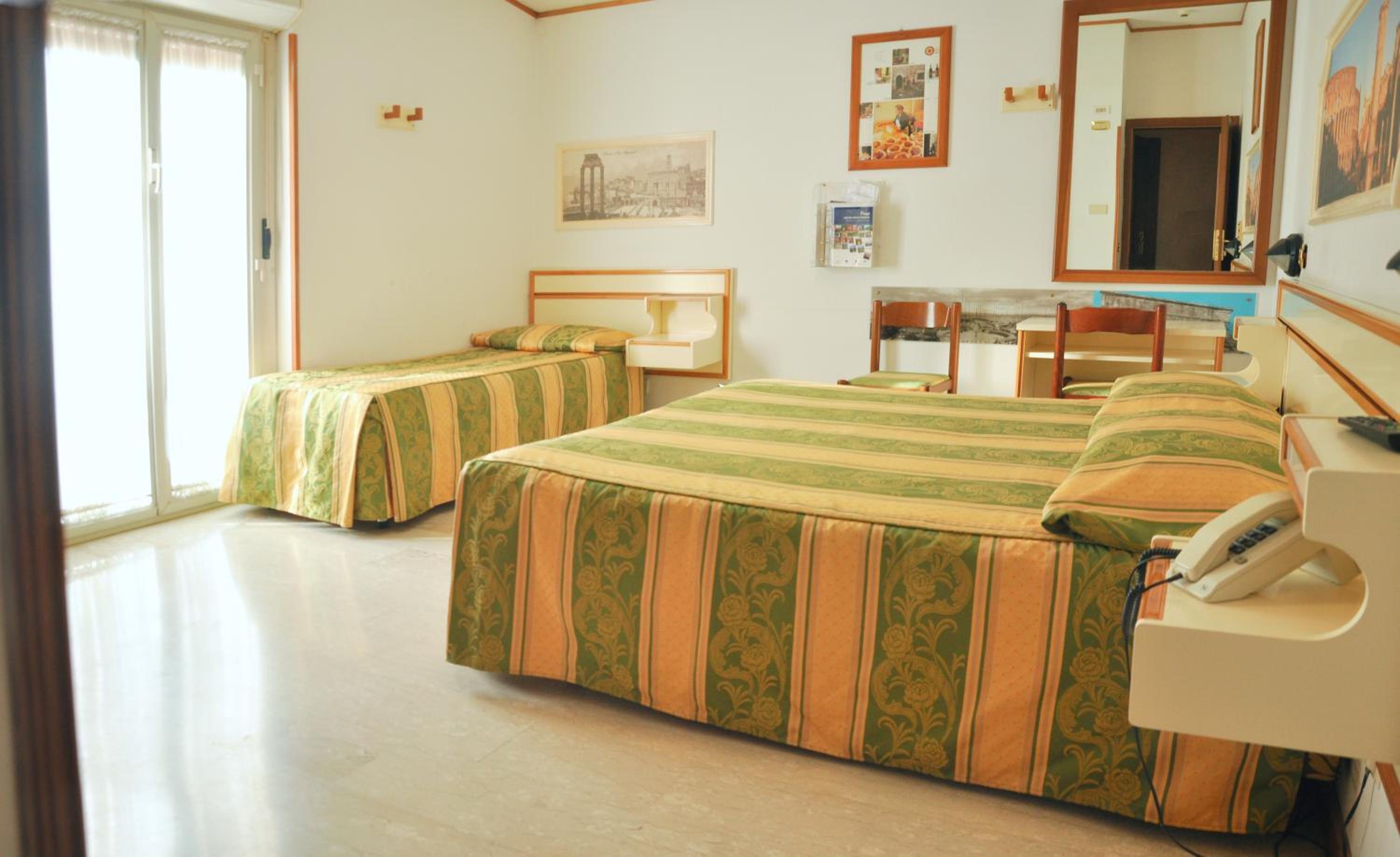 Triple Room photo 3