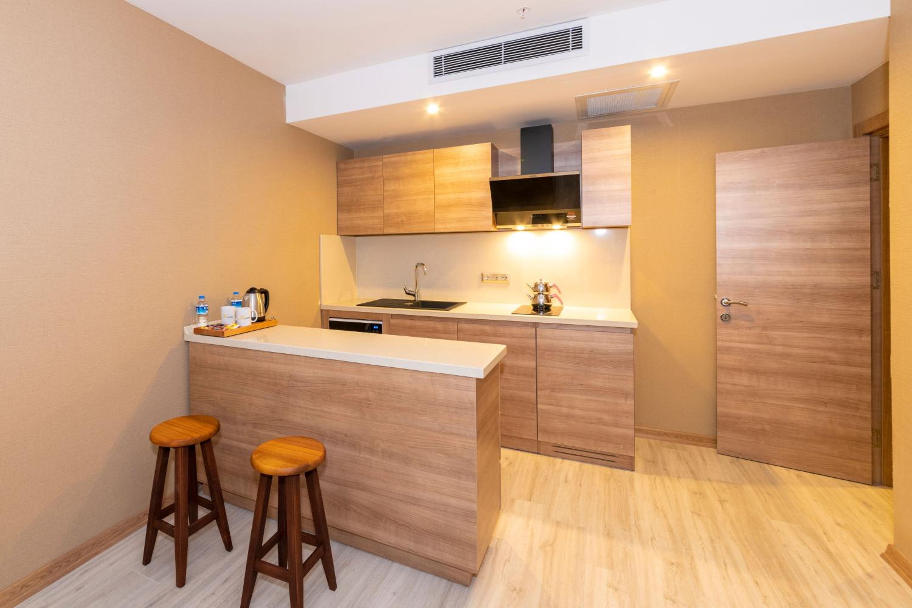 Comfort Suite photo 2