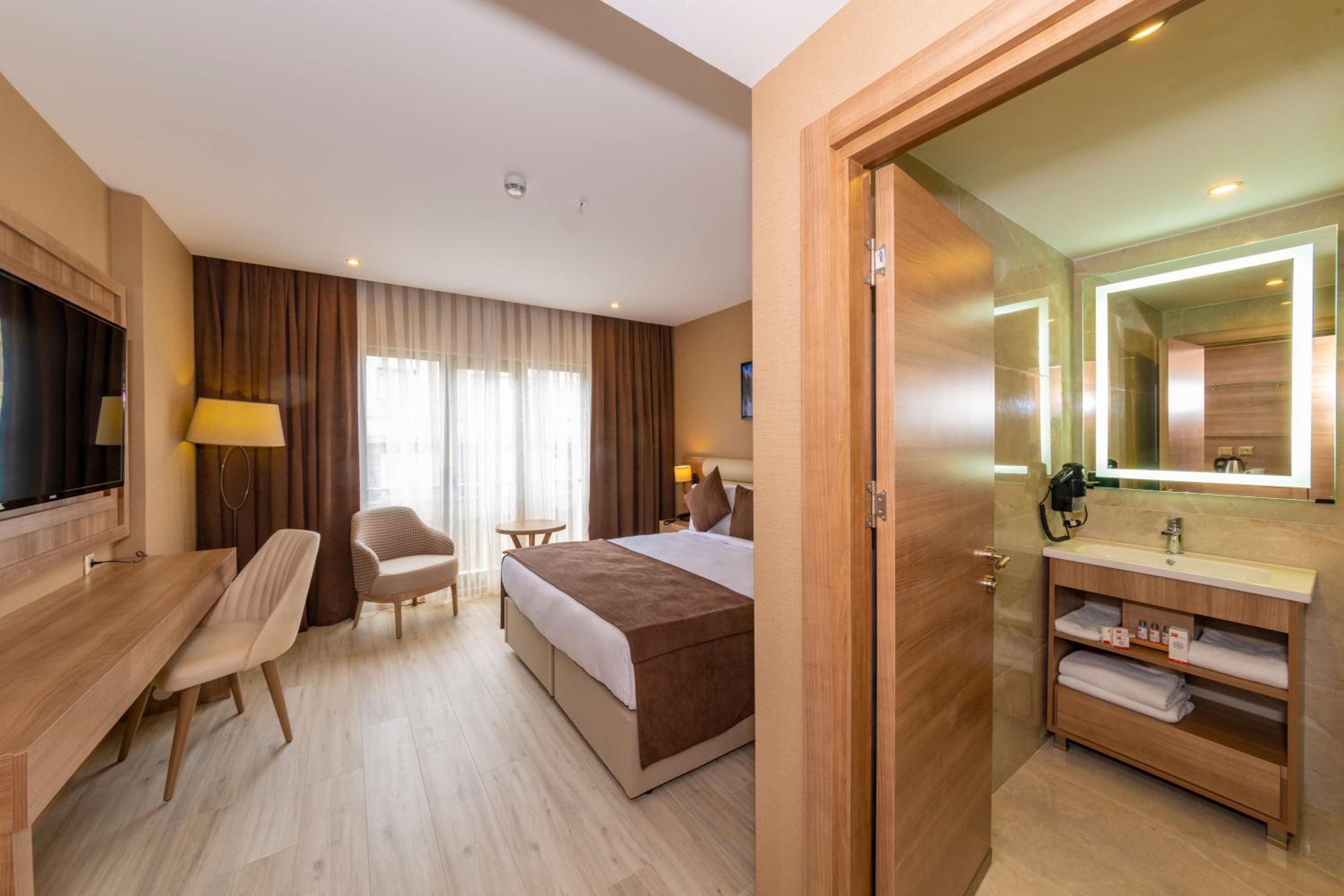 Superior Room photo 2