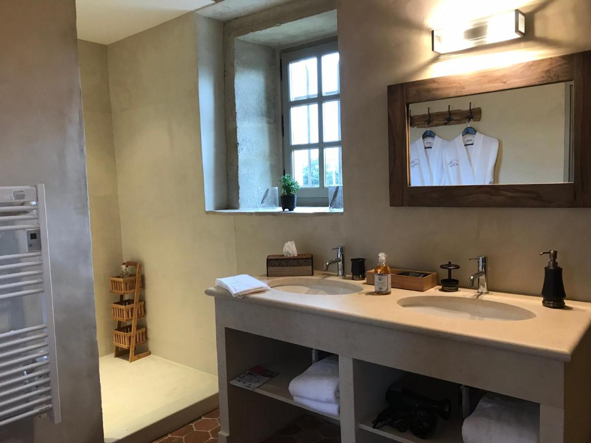 Deluxe King Room photo 1