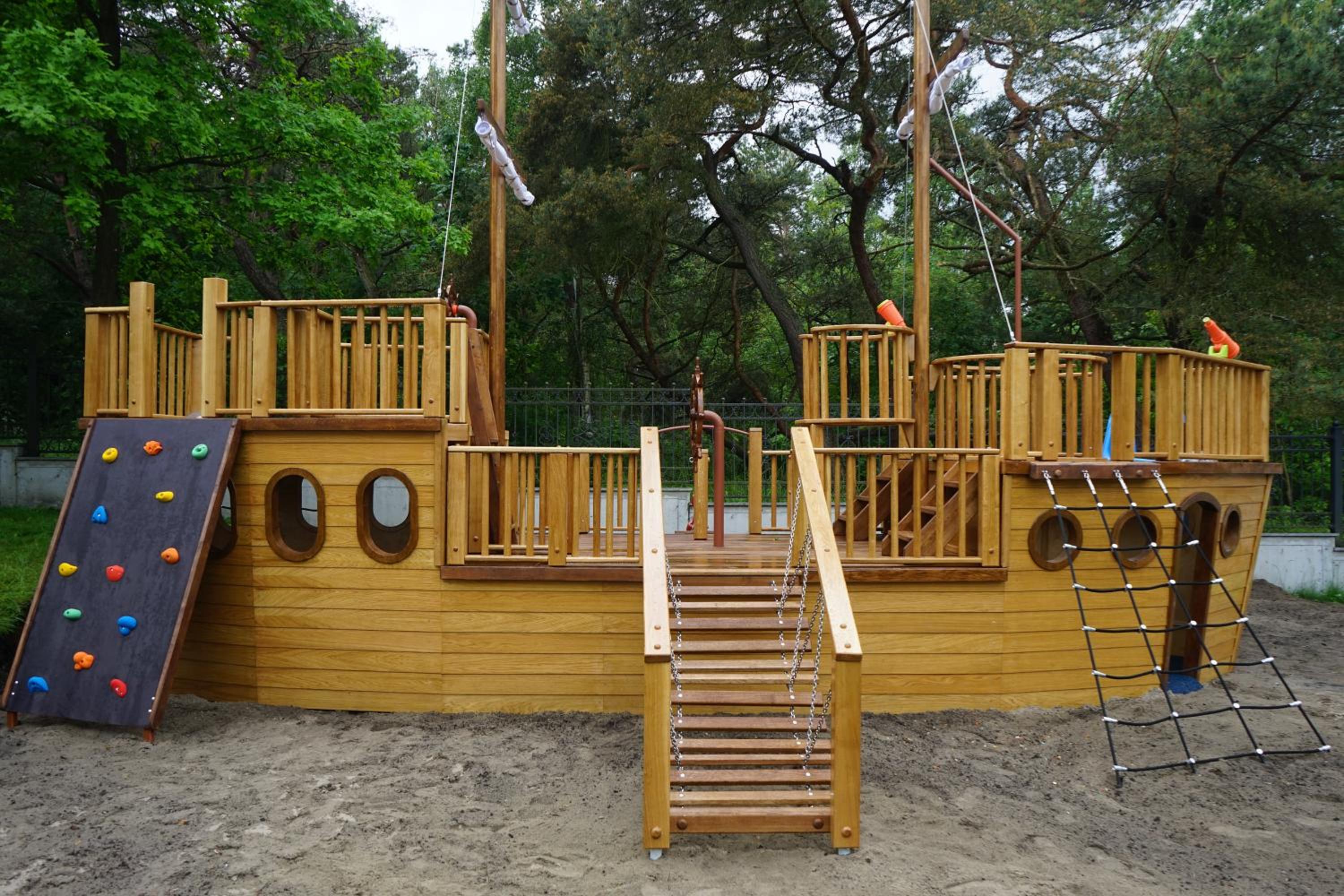 Deluxe Double Room with Extra Bed, Balcony and Forest View - Photo 53