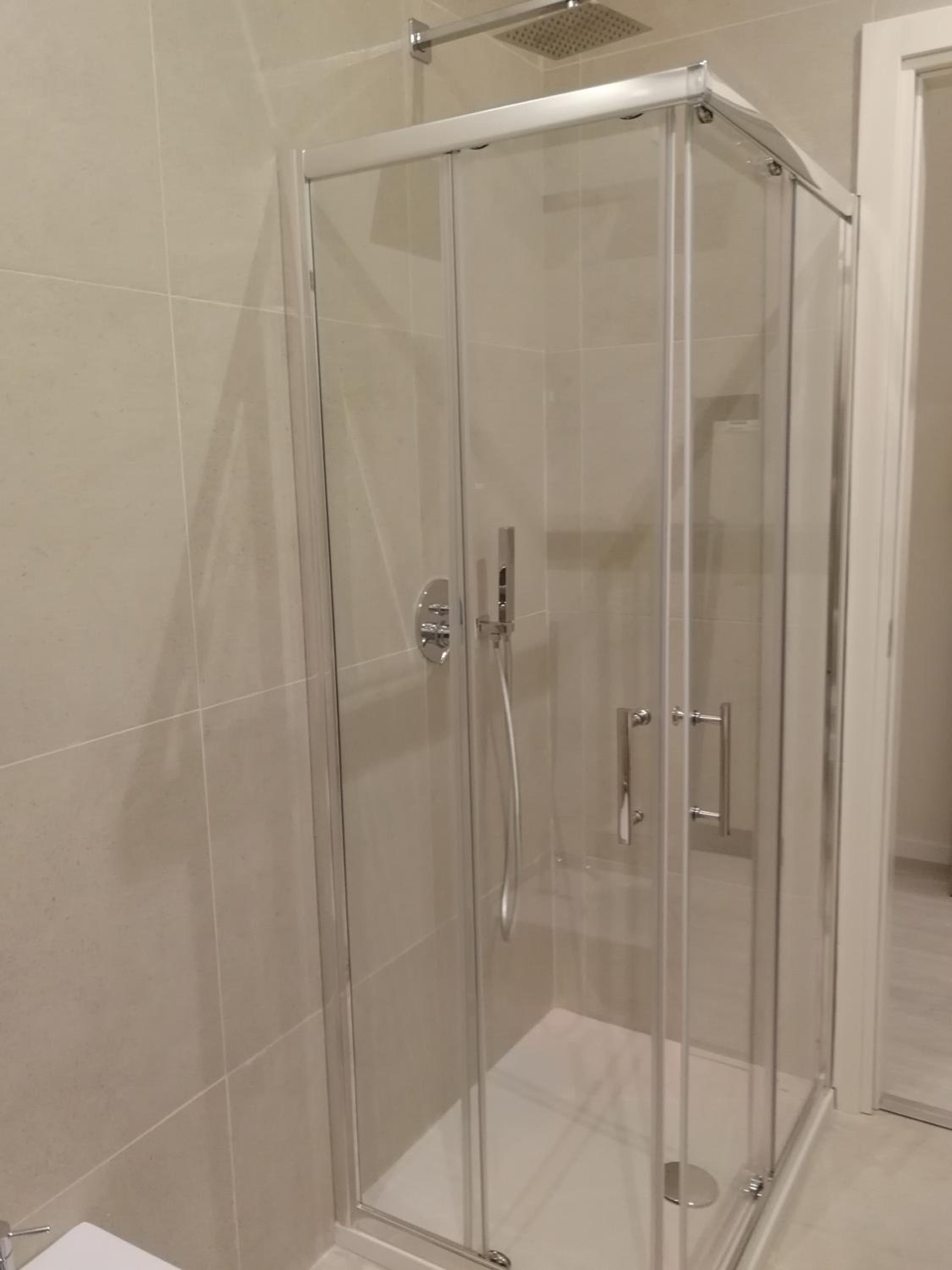 Deluxe Double Room with Balcony - Photo 28