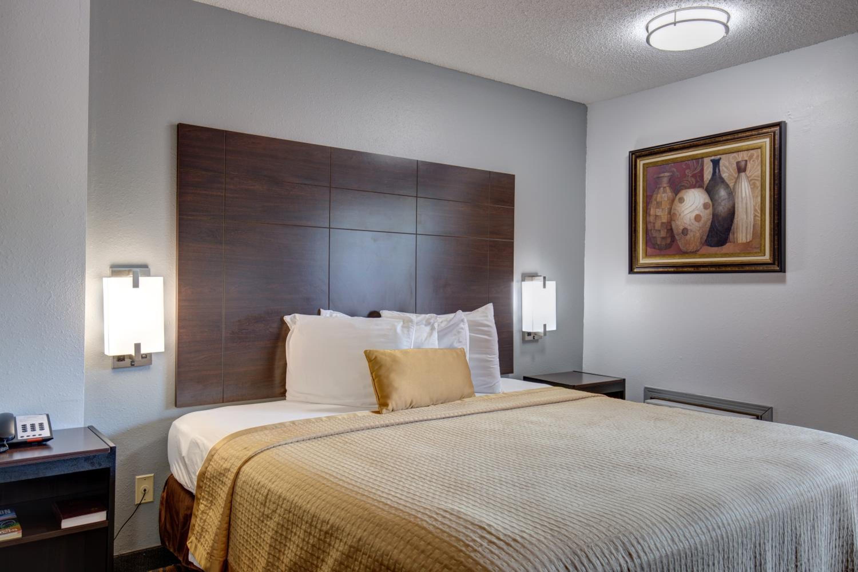 Superior King Room - Photo 8