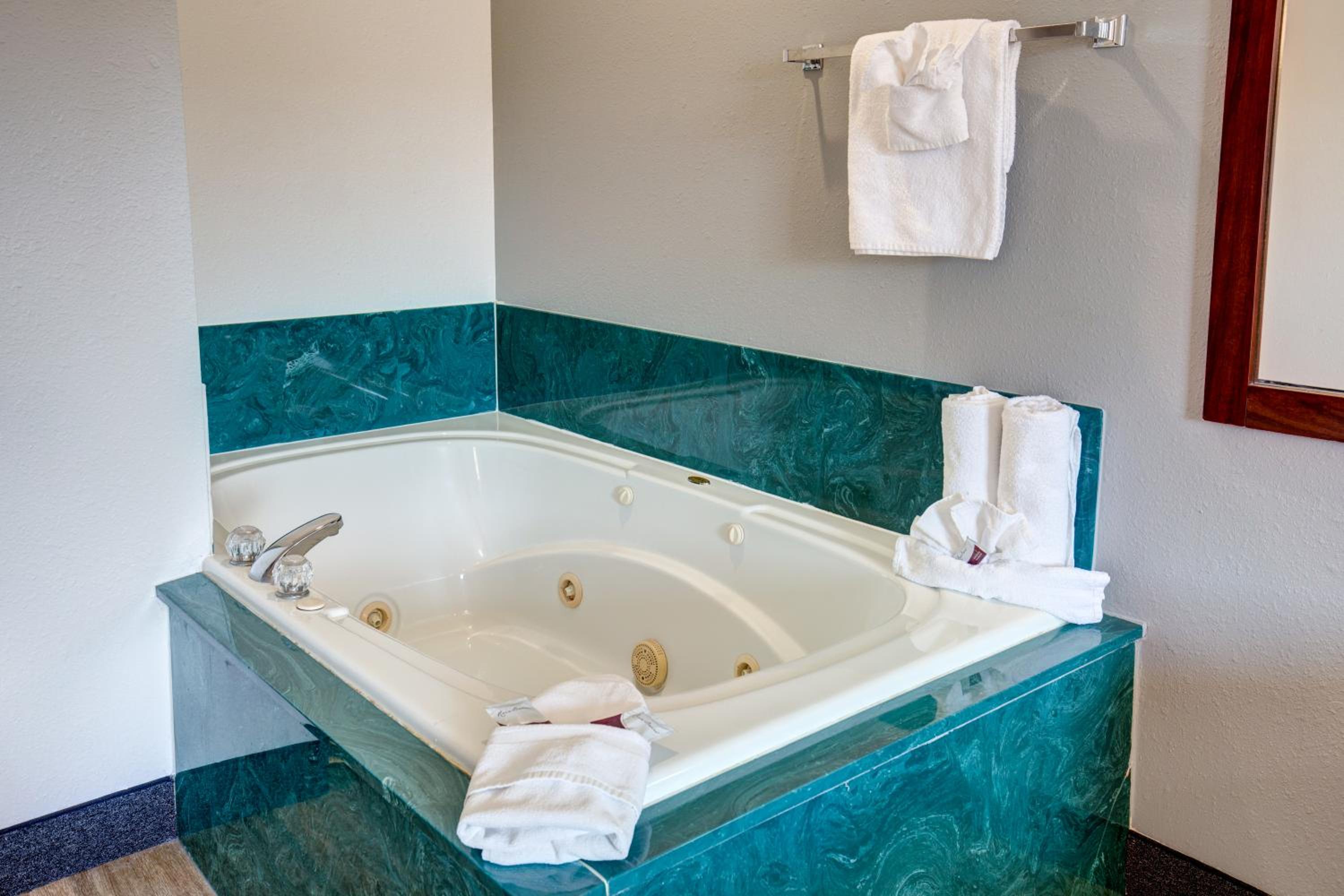 King Room With Spa Bath
