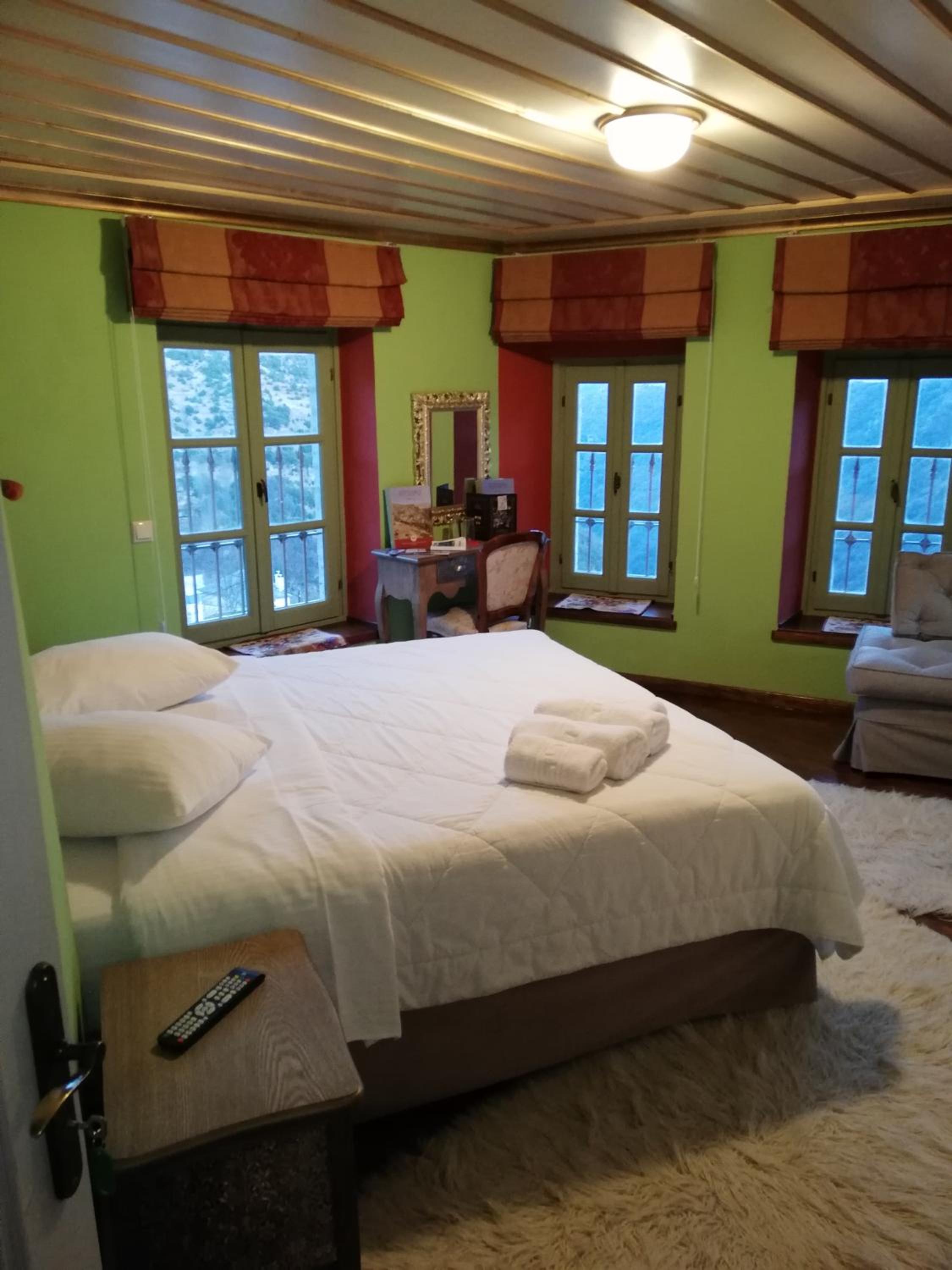 Deluxe Double Room - Photo 1