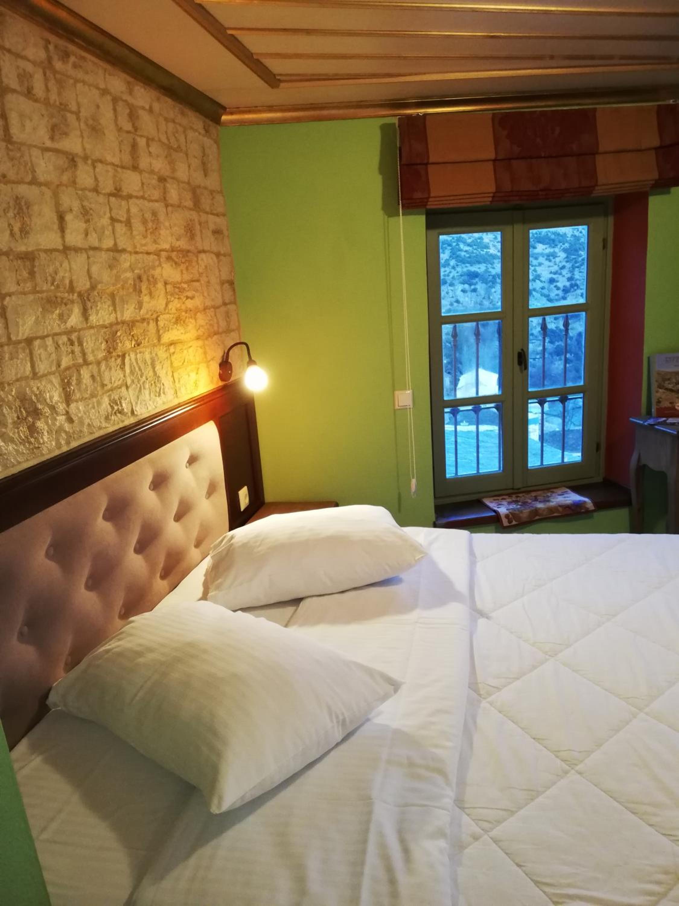 Deluxe Double Room - Photo 3