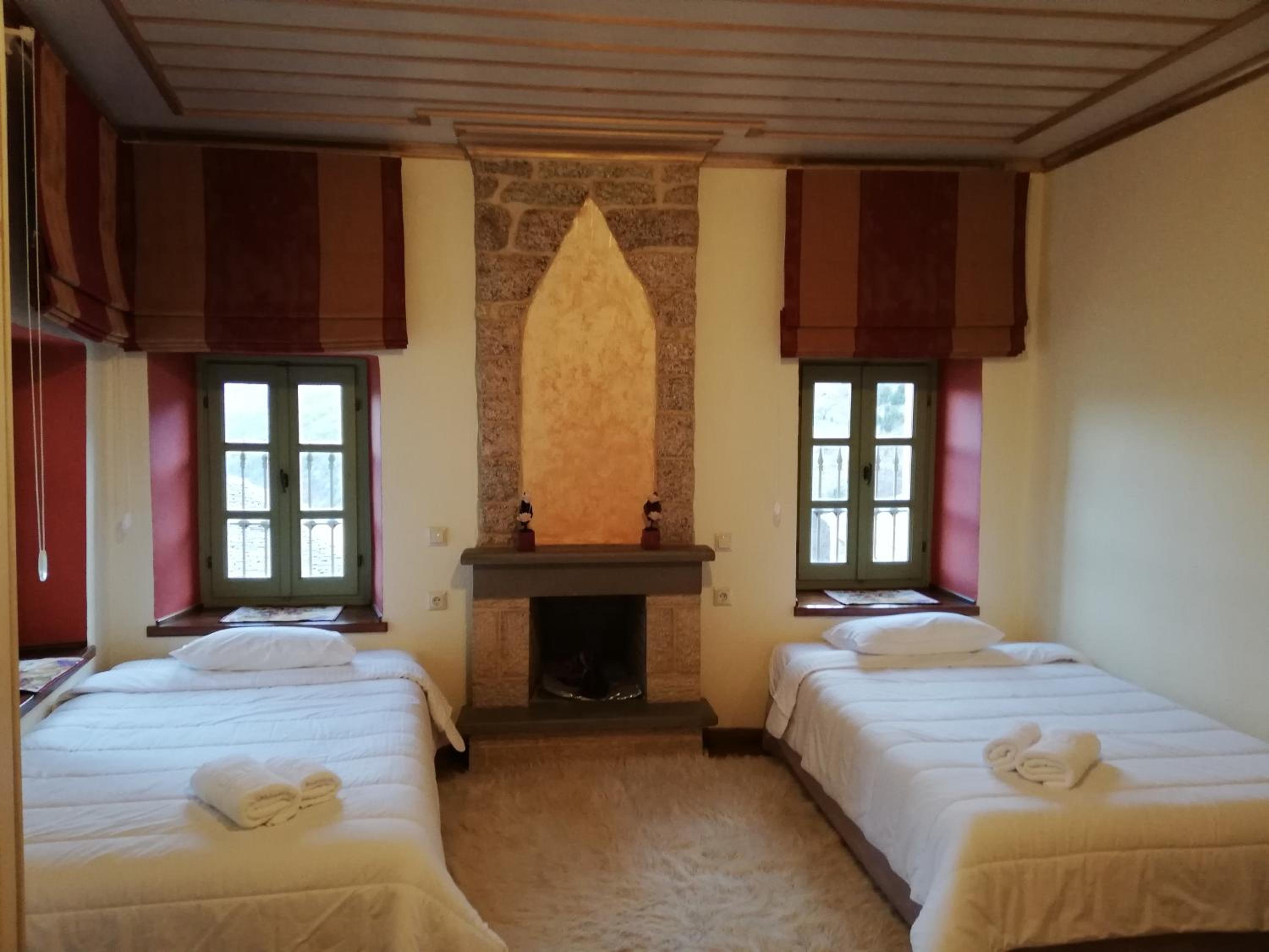 Deluxe Quadruple Room photo 2