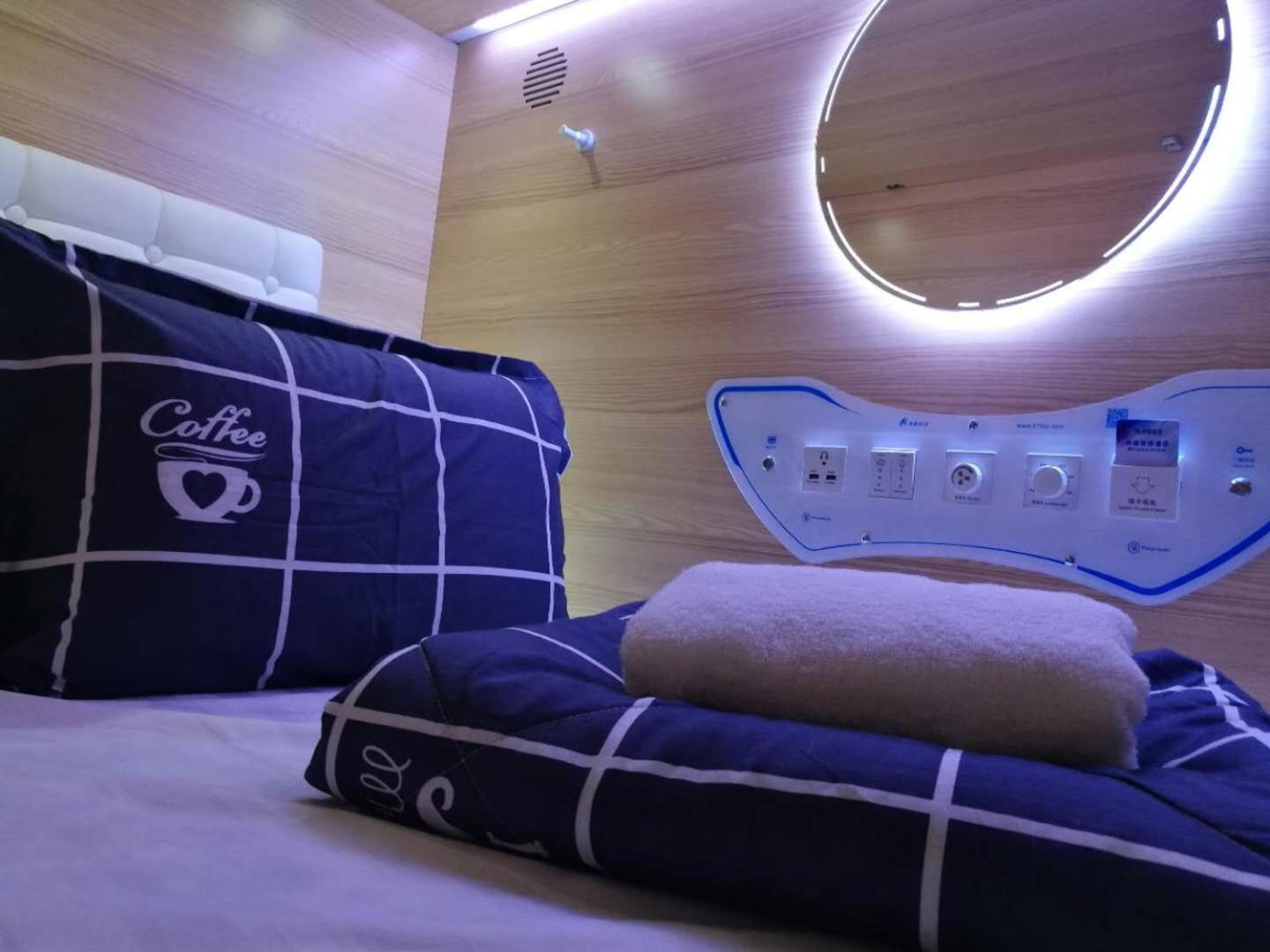 Double Capsule Pod in Mixed Dormitory photo 2