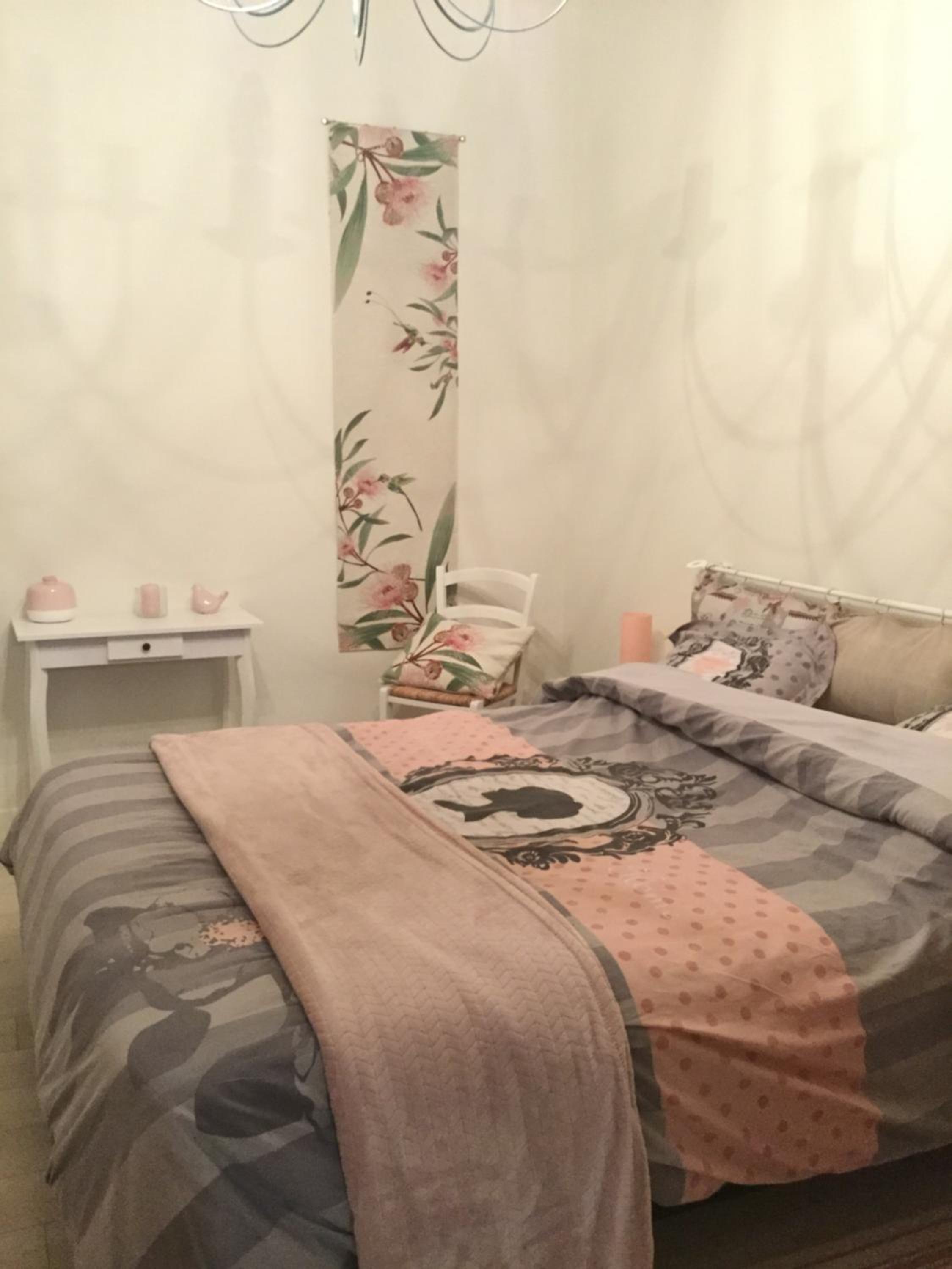 Double Room with Private Bathroom - Photo 2