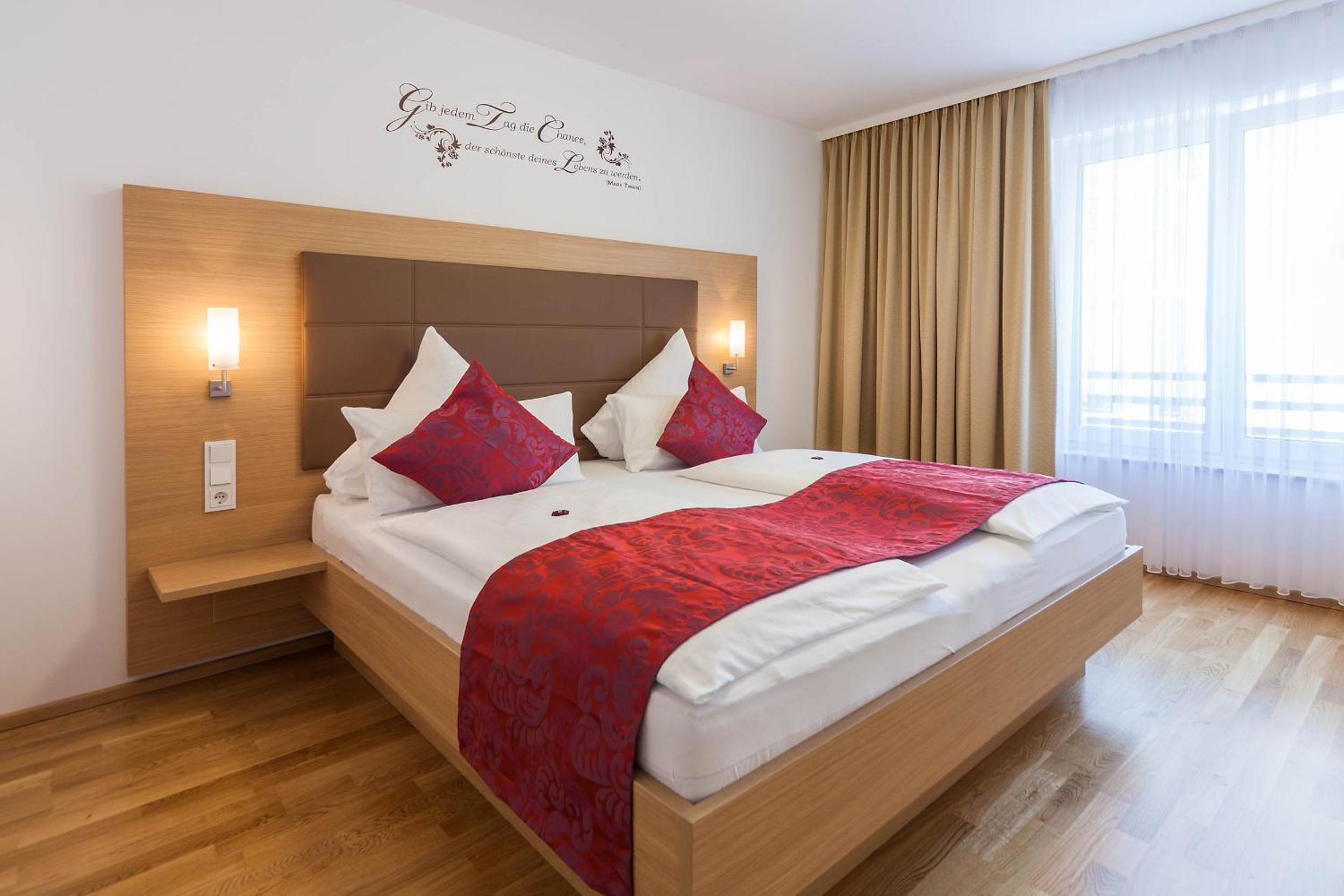 Large Comfort Double Room photo 3