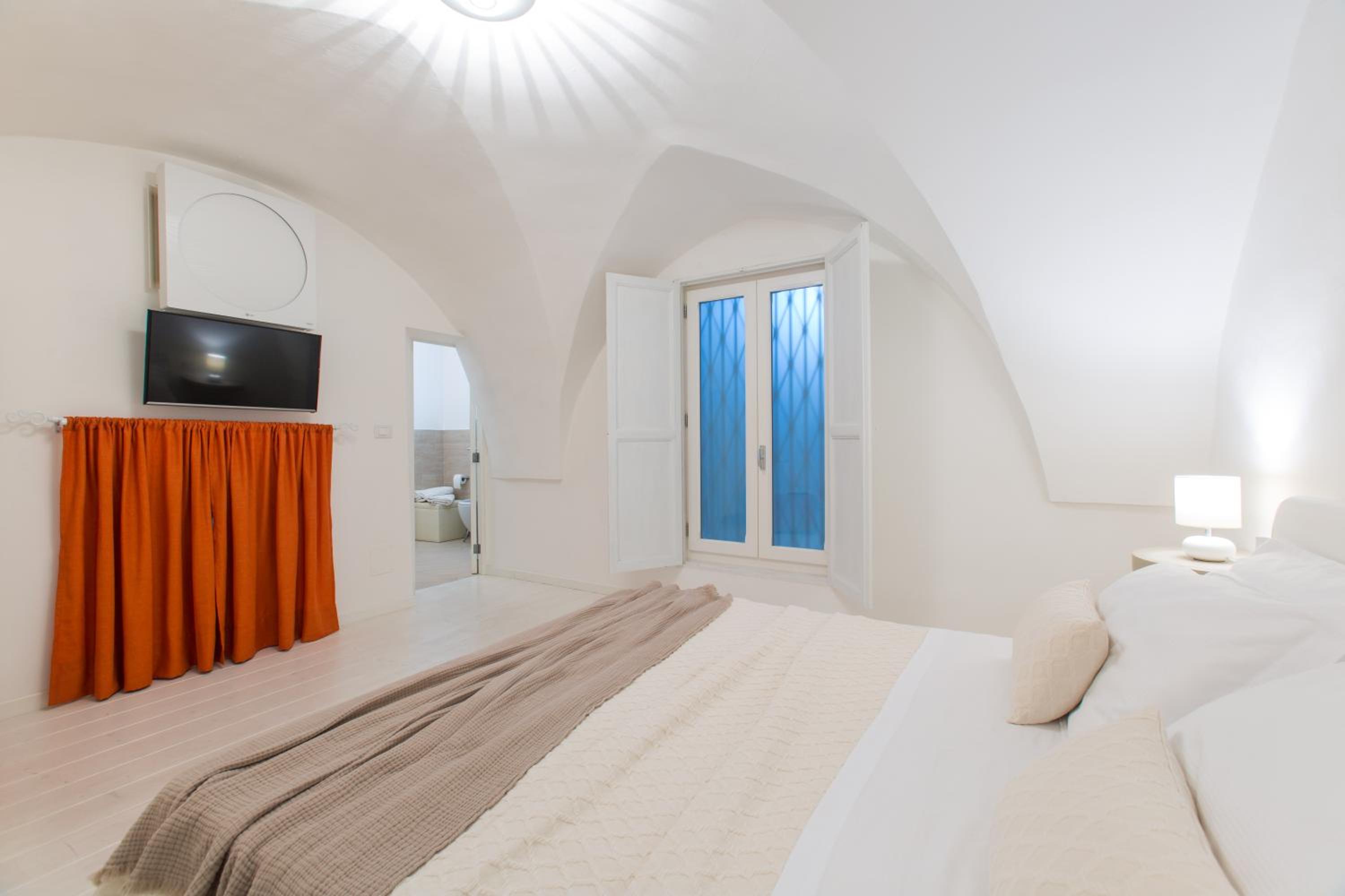 Double Room - Split Level photo 3