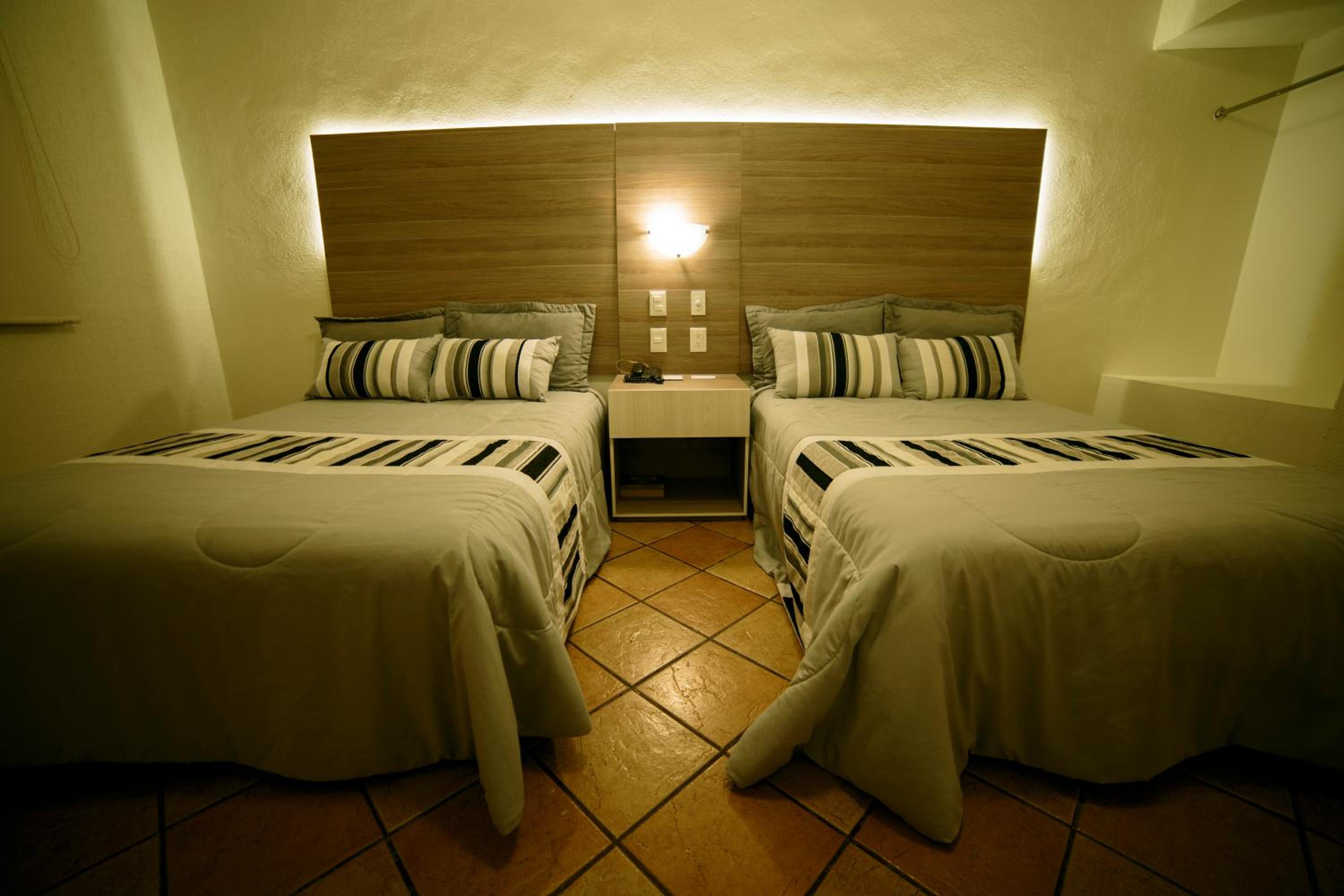 Double Room with Two Double Beds photo 1