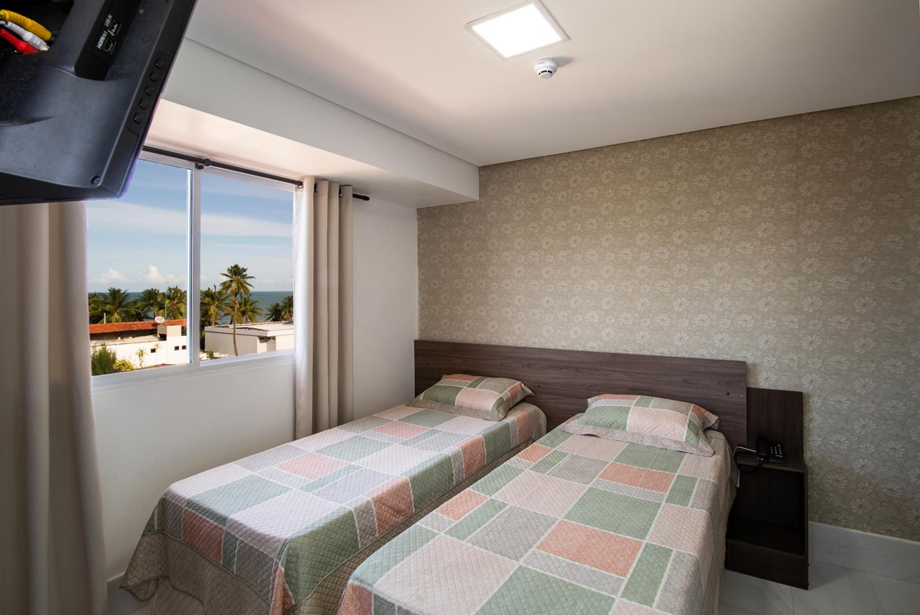 Double Room with Sea View - Photo 6